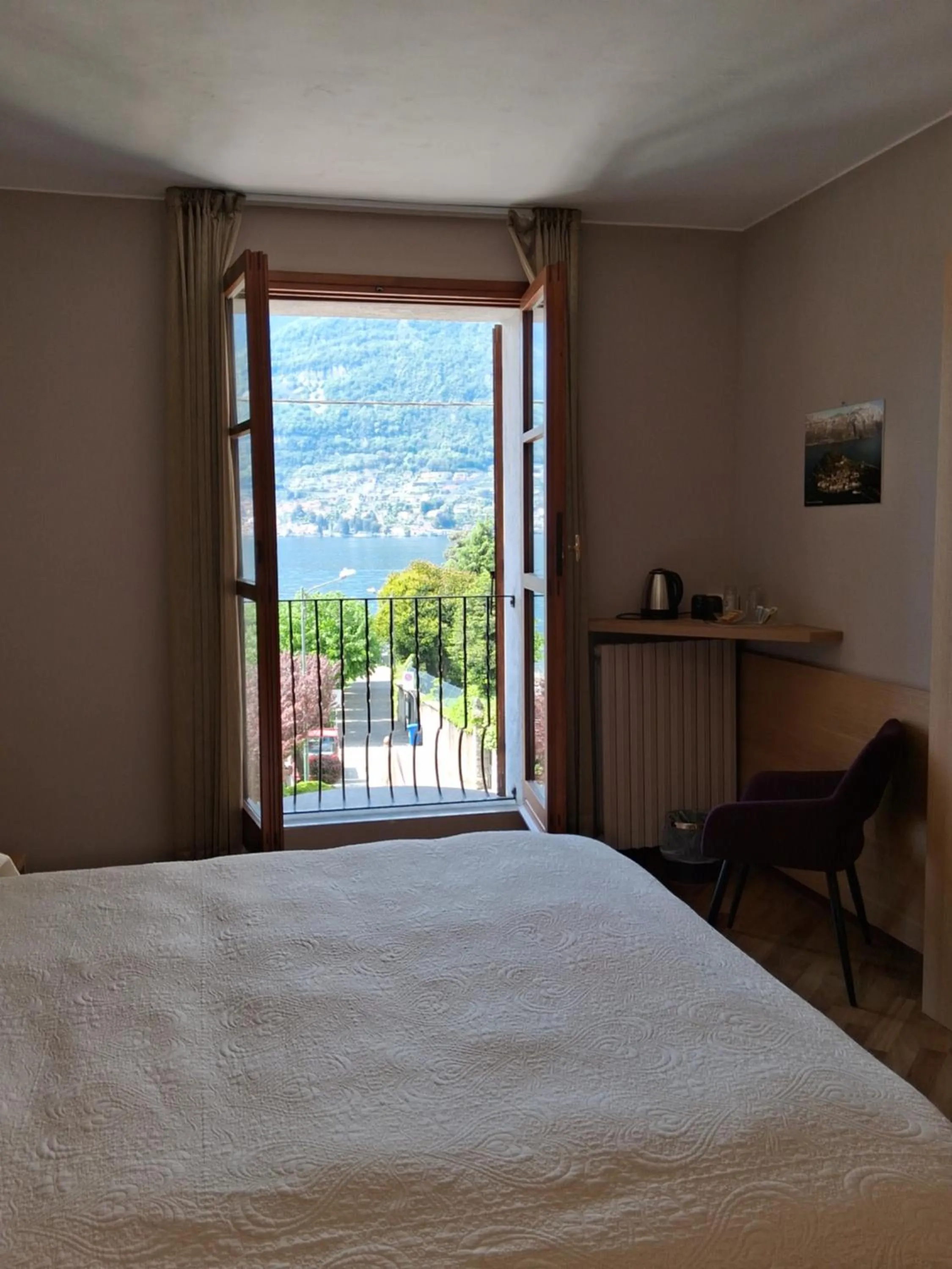 Natural landscape, Bed in Hotel Ristorante Vapore