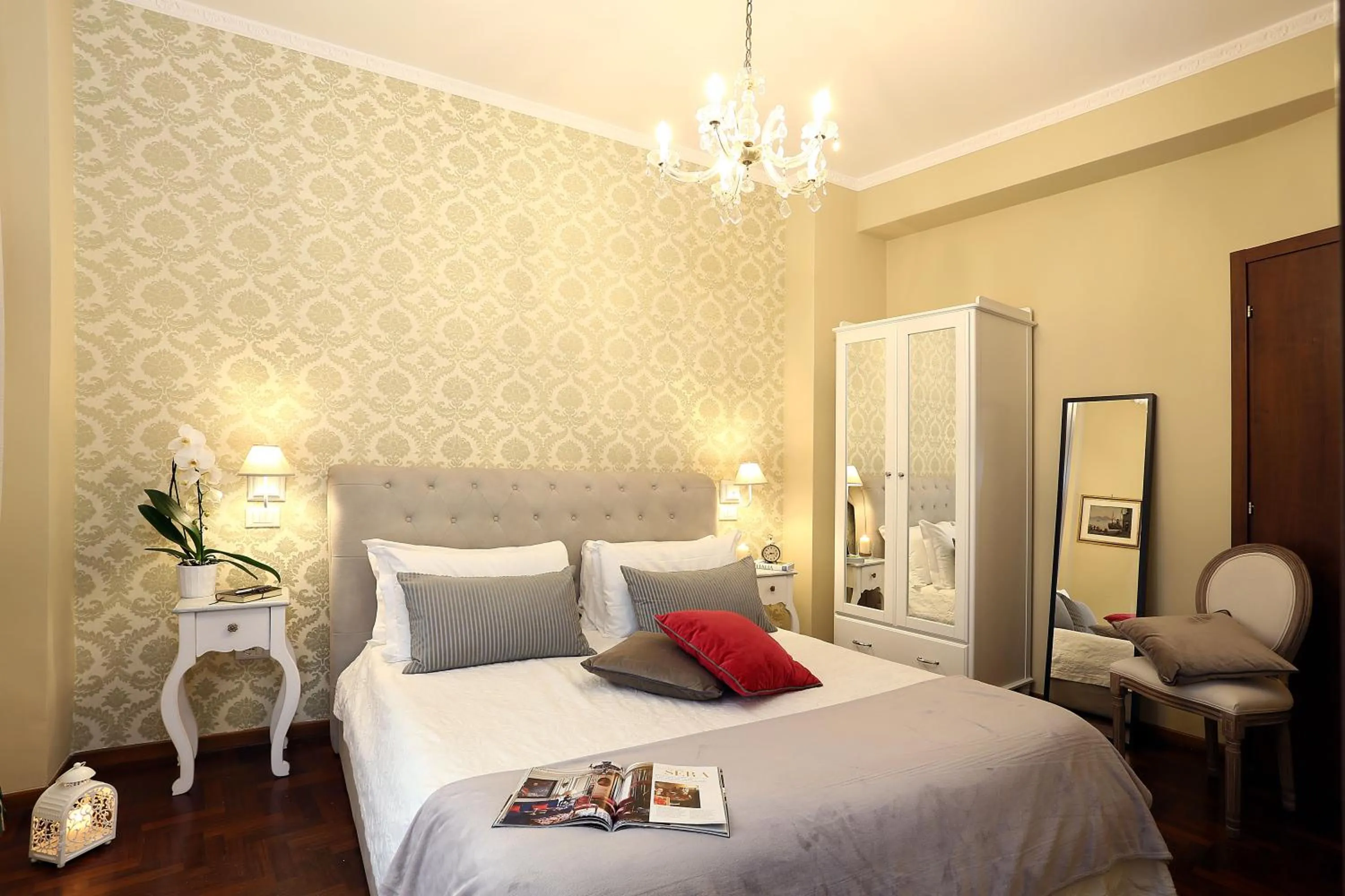 Bed in Liberty Vatican Suites - Liberty Collection