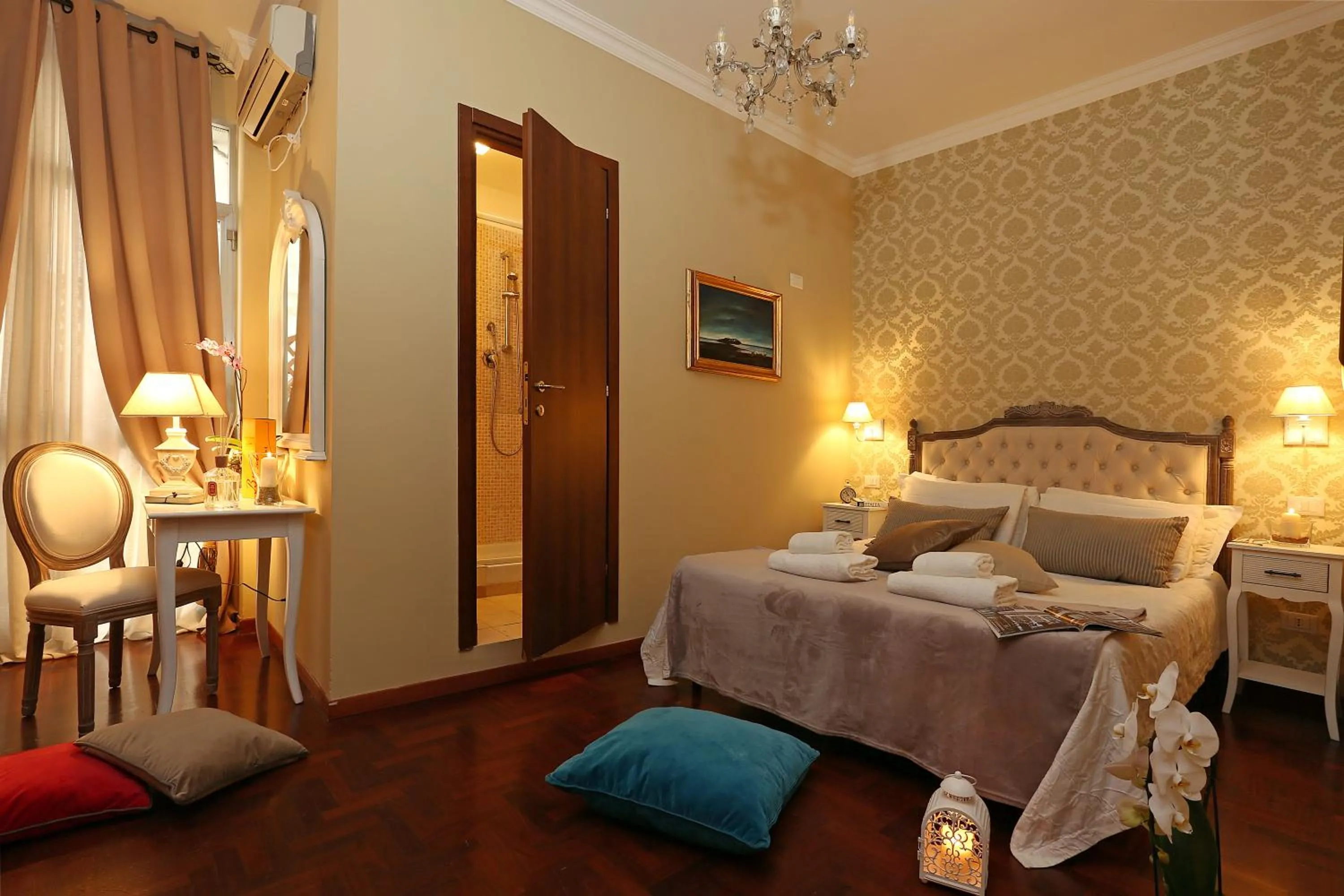 Bathroom, Bed in Liberty Vatican Suites - Liberty Collection