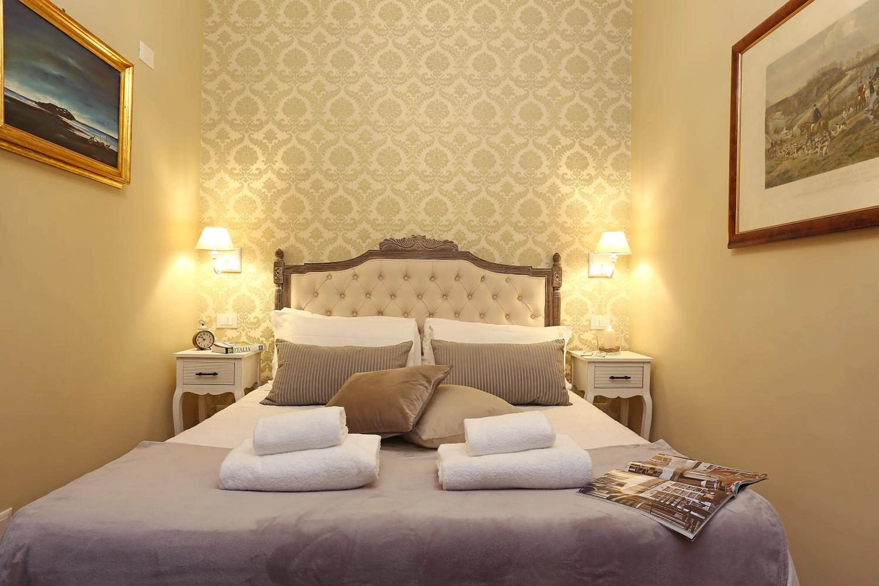 Other, Bed in Liberty Vatican Suites - Liberty Collection