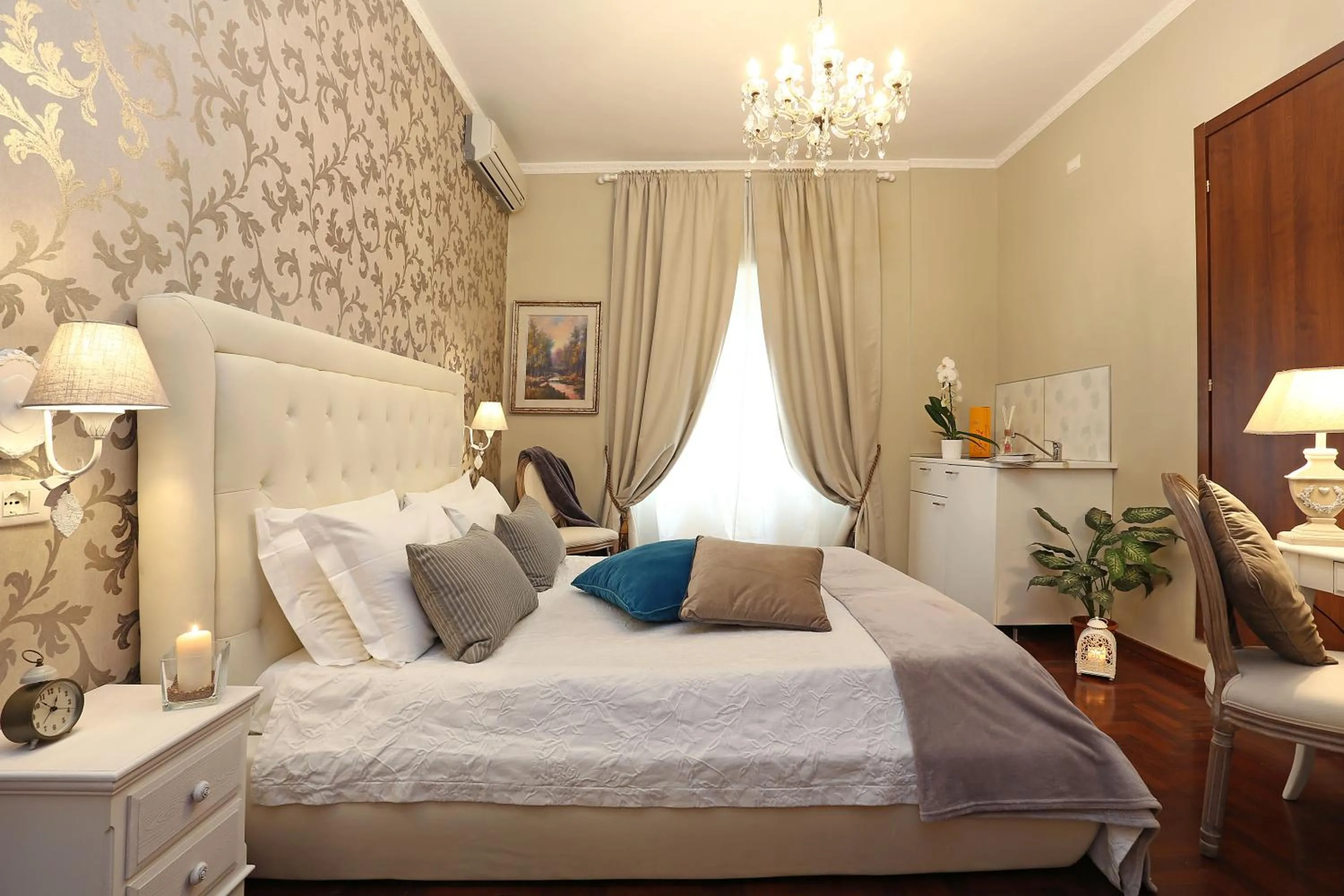 Bed in Liberty Vatican Suites - Liberty Collection