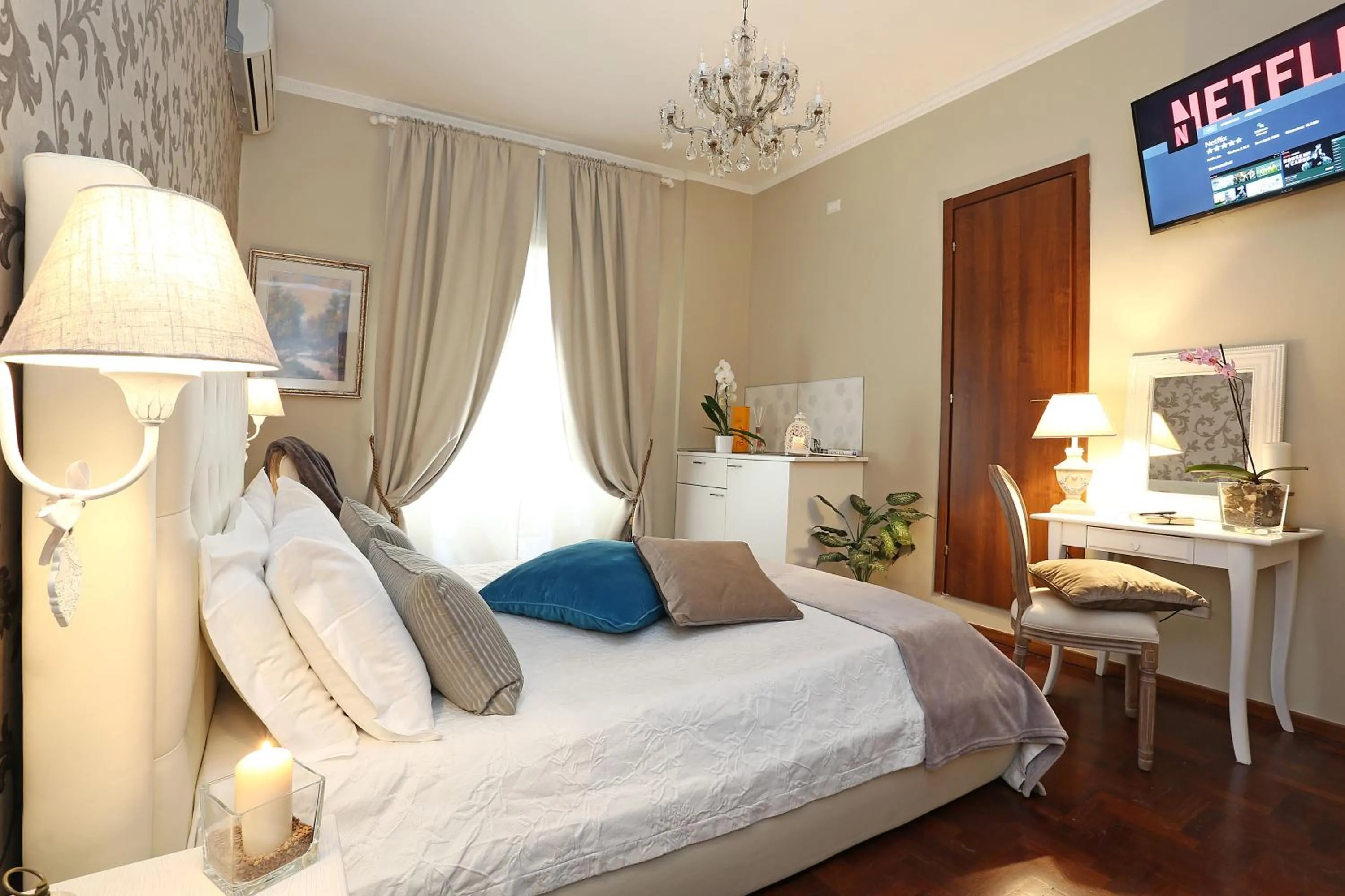 Bed in Liberty Vatican Suites - Liberty Collection