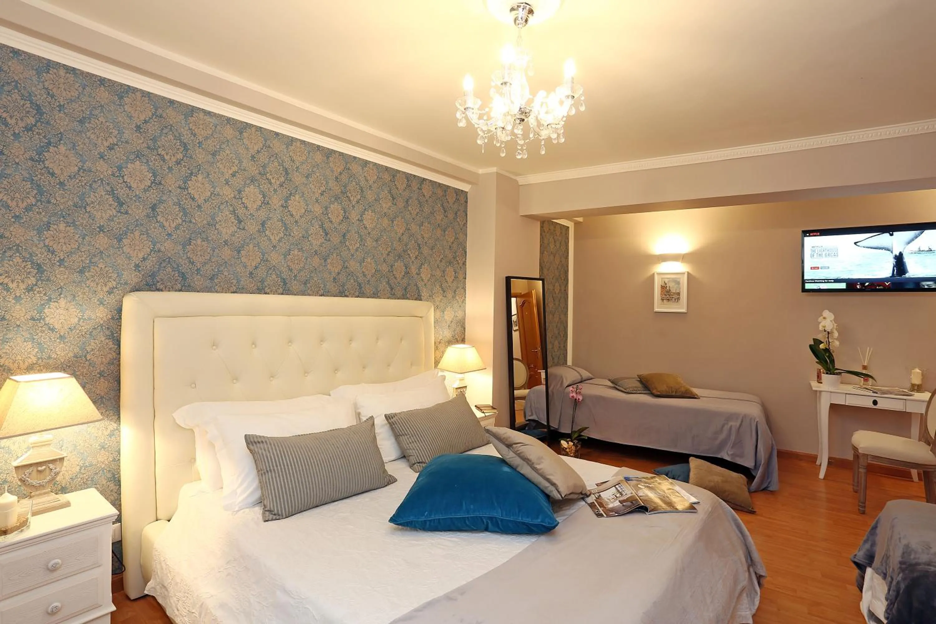 Bathroom, Bed in Liberty Vatican Suites - Liberty Collection