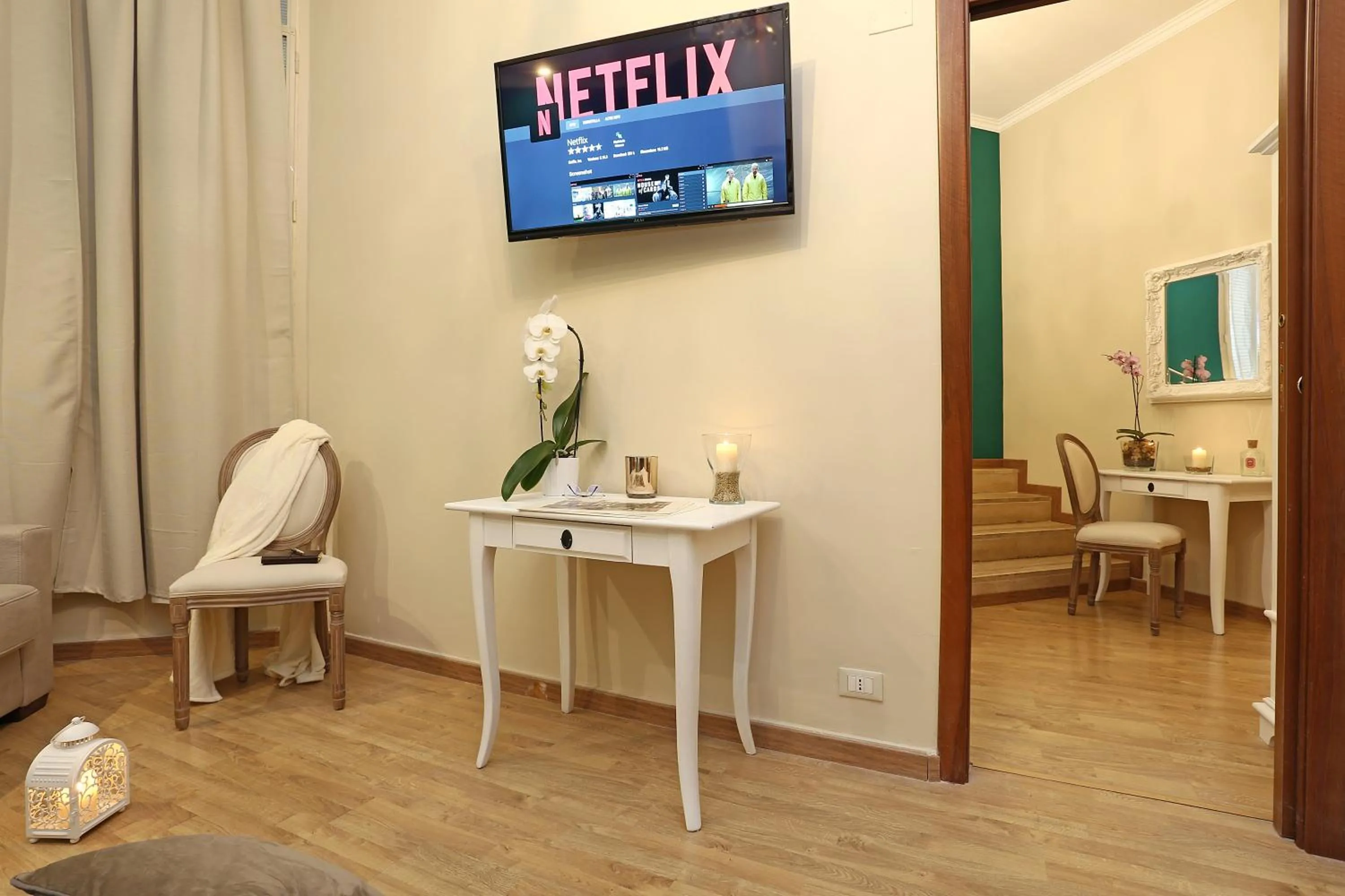 TV and multimedia in Liberty Vatican Suites - Liberty Collection