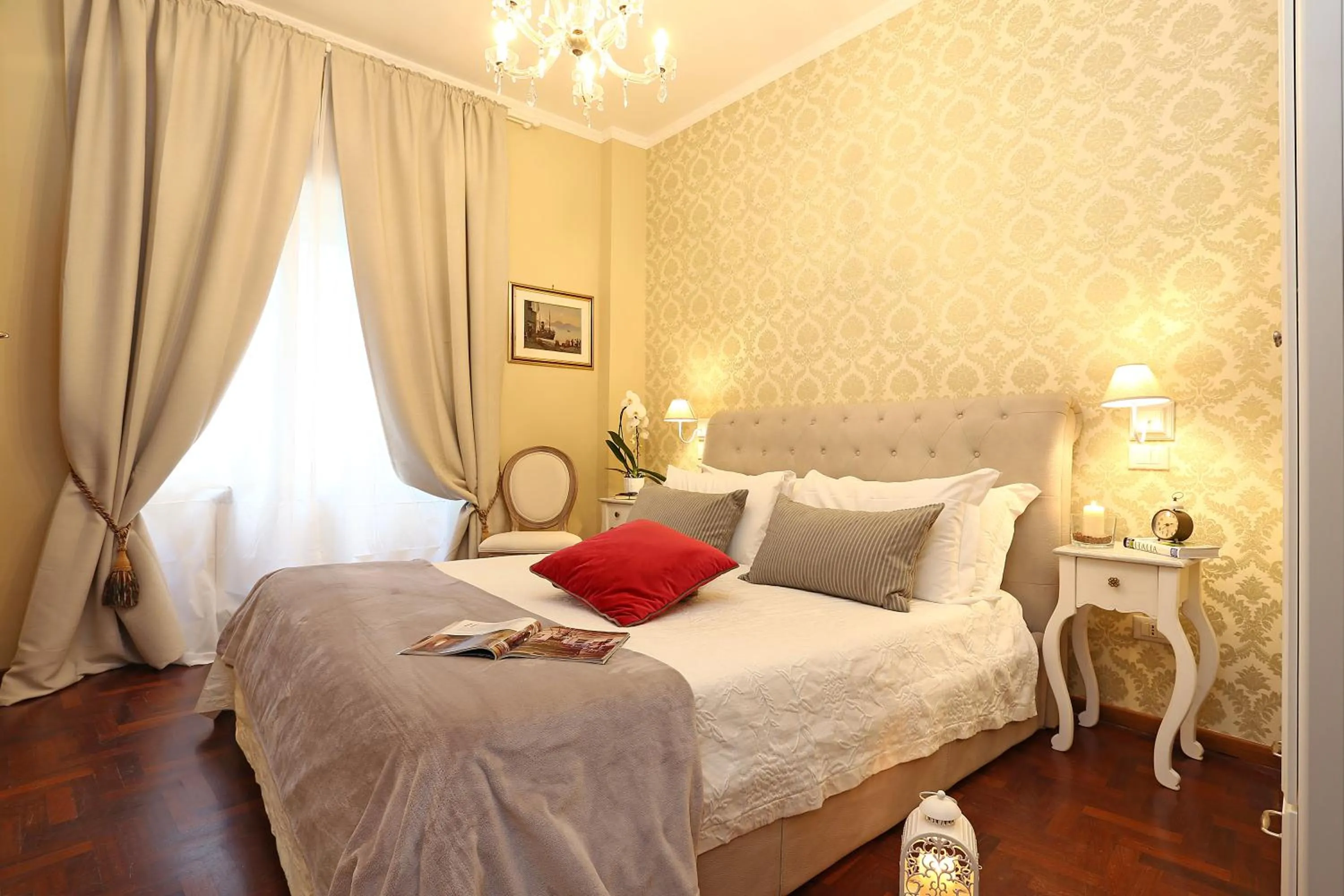 Other, Bed in Liberty Vatican Suites - Liberty Collection
