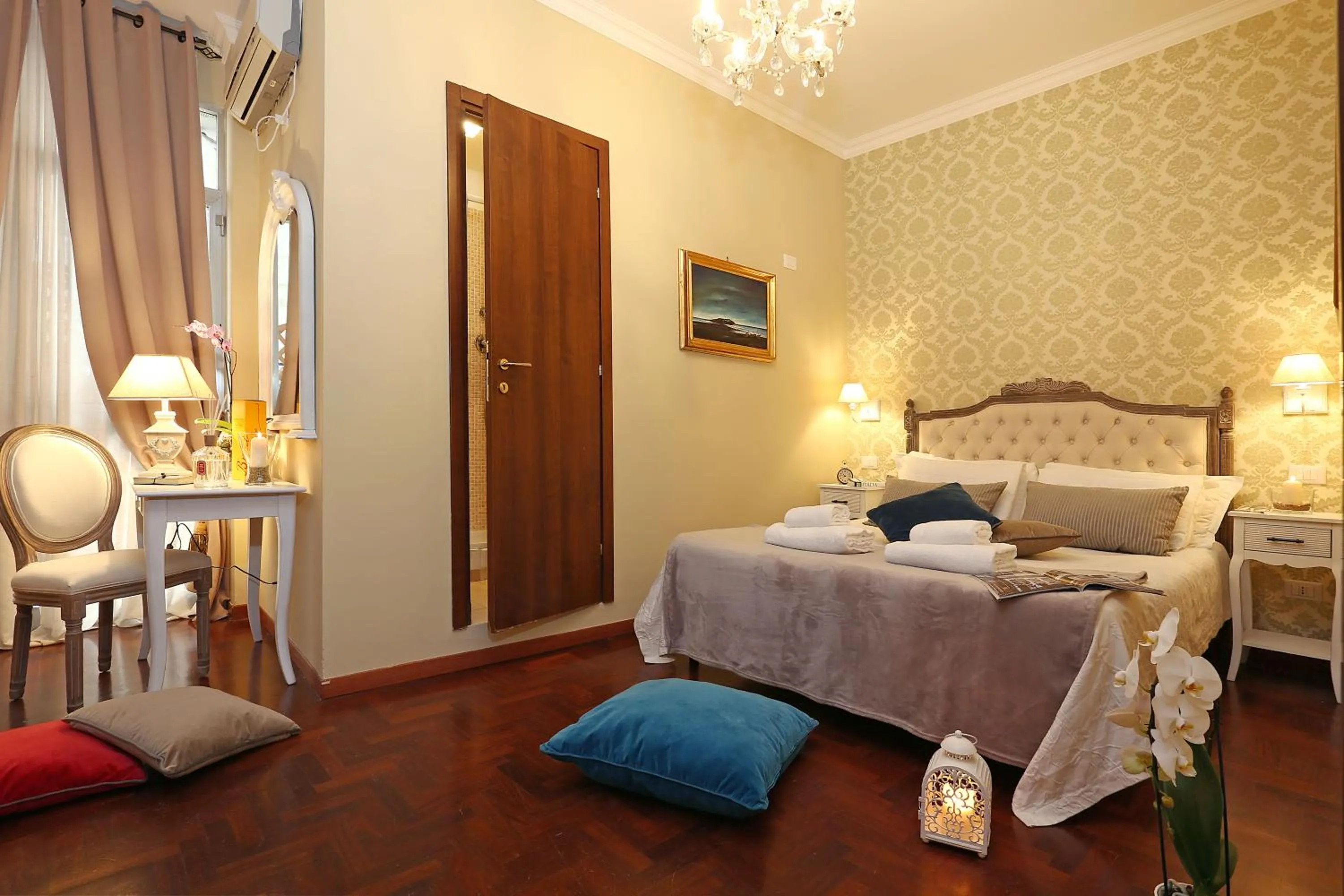 Other, Bed in Liberty Vatican Suites - Liberty Collection