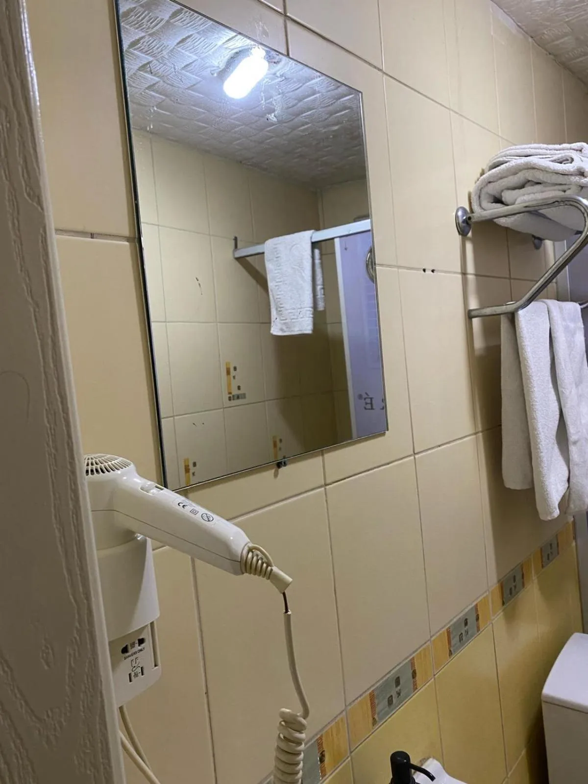 Bathroom in Chez Bore