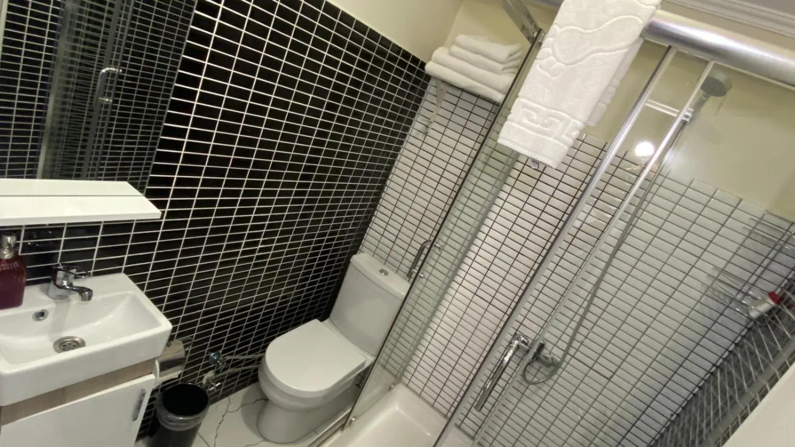 Bathroom in Chez Bore