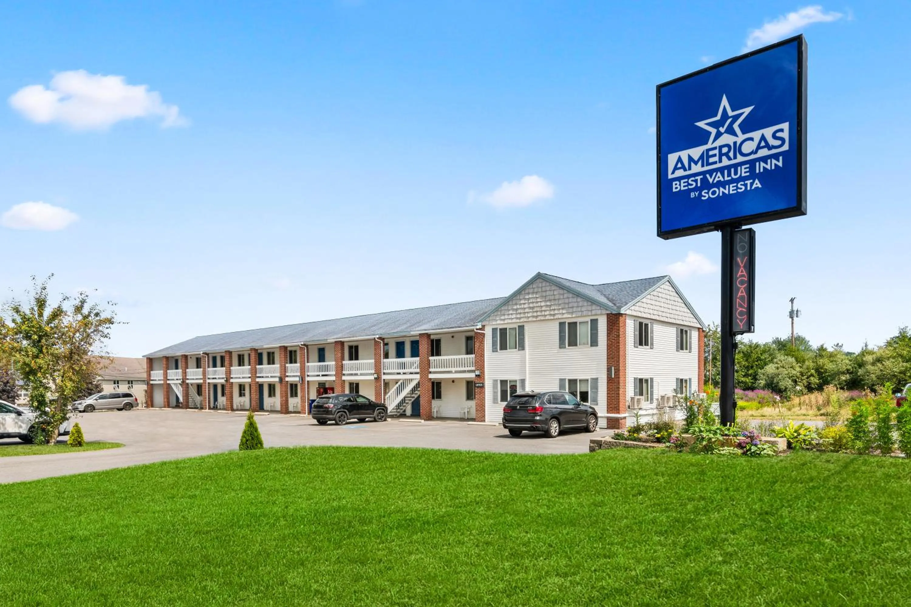 Property building in Americas Best Value Inn Biddeford