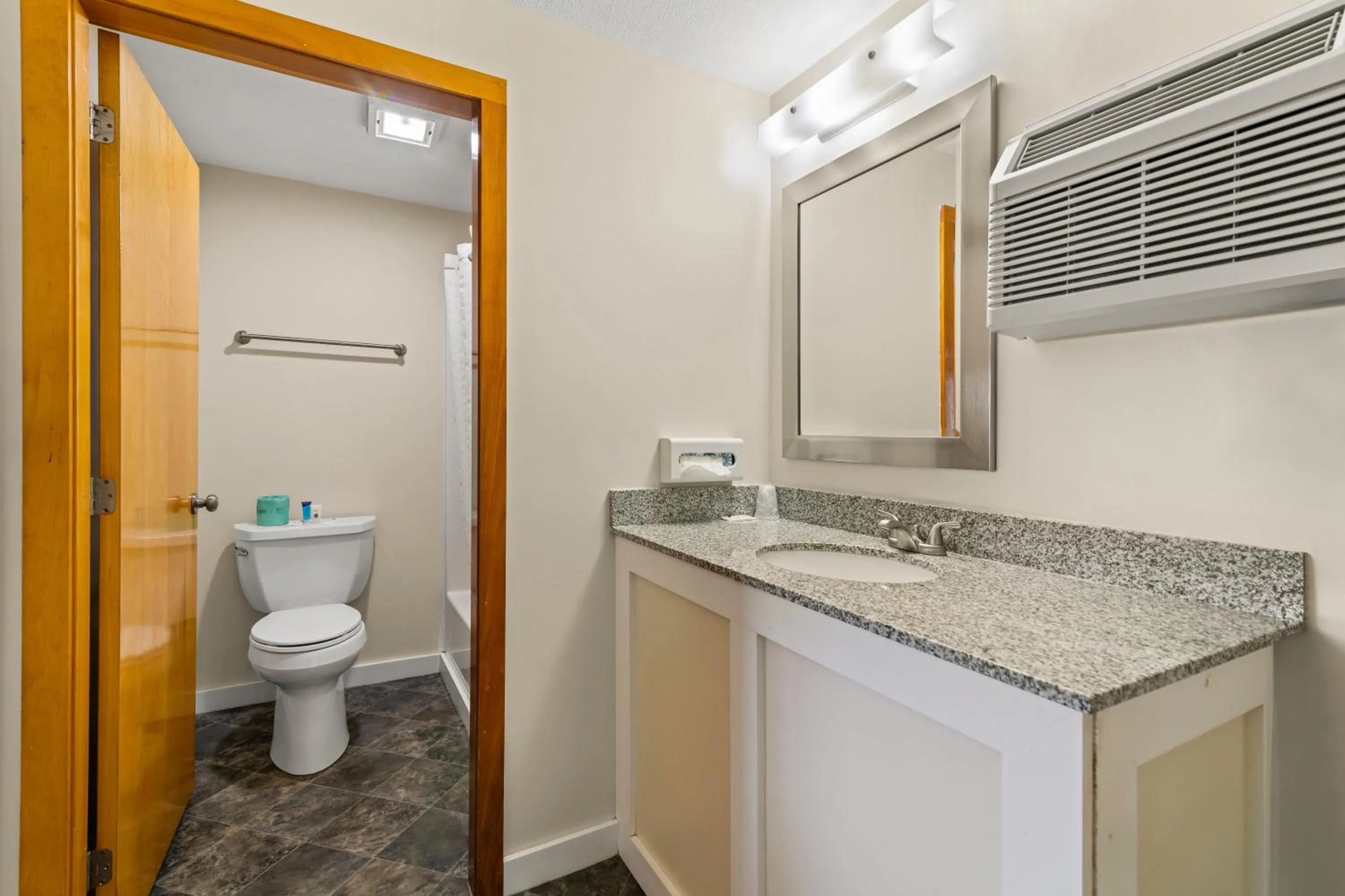 Toilet in Americas Best Value Inn Biddeford