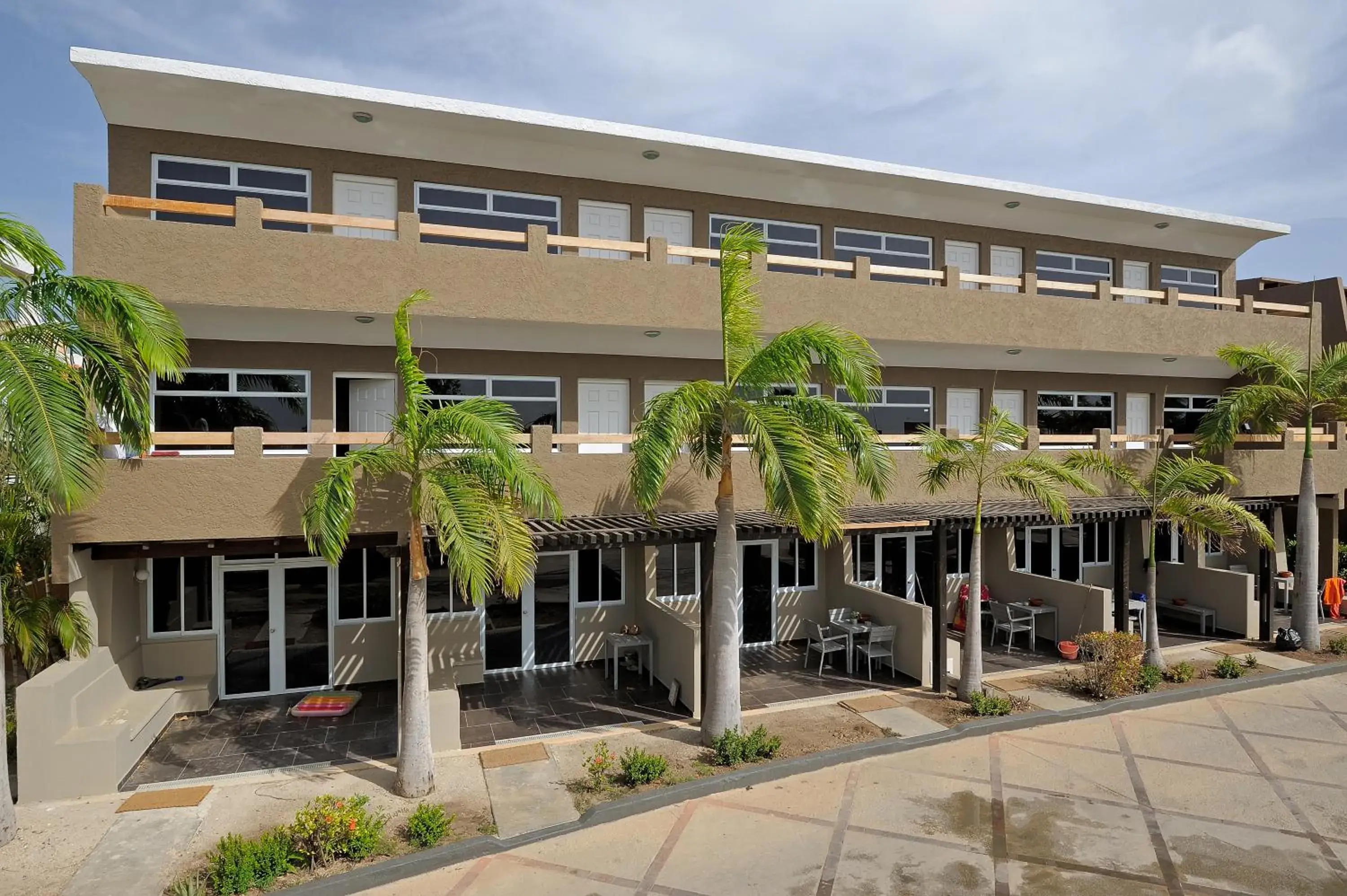 Facade/entrance in Eden Beach Resort - Bonaire Facade/entrance in Eden Beach Resort - Bonaire