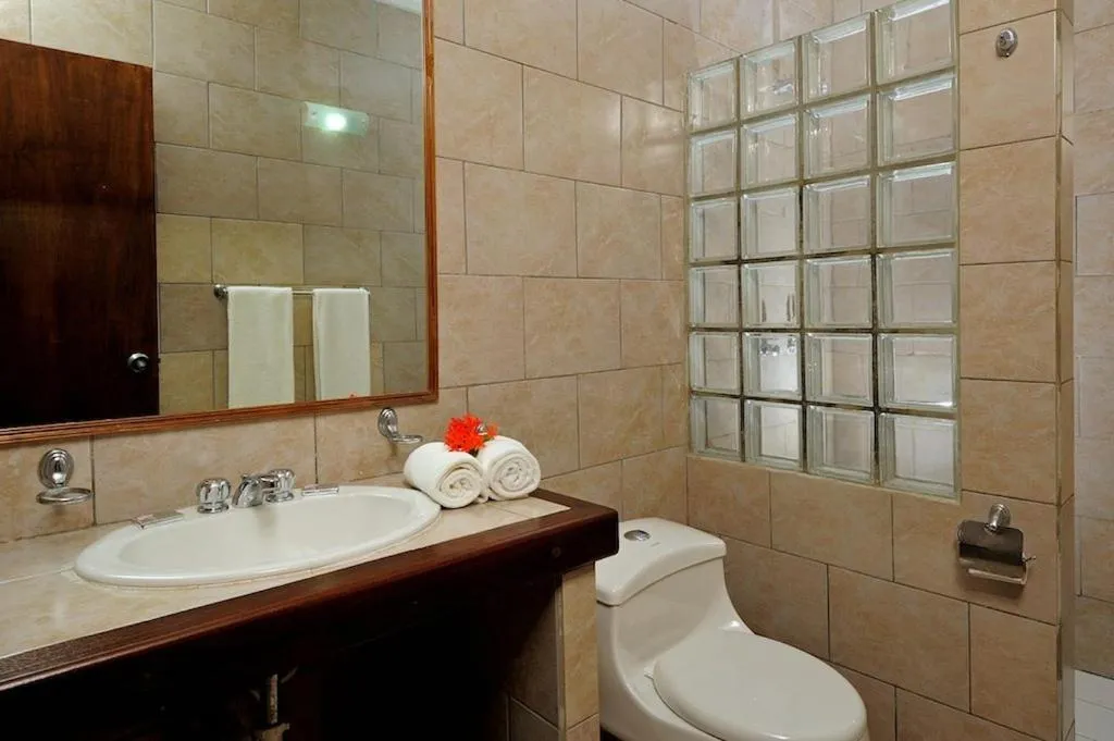 Shower in Eden Beach Resort - Bonaire