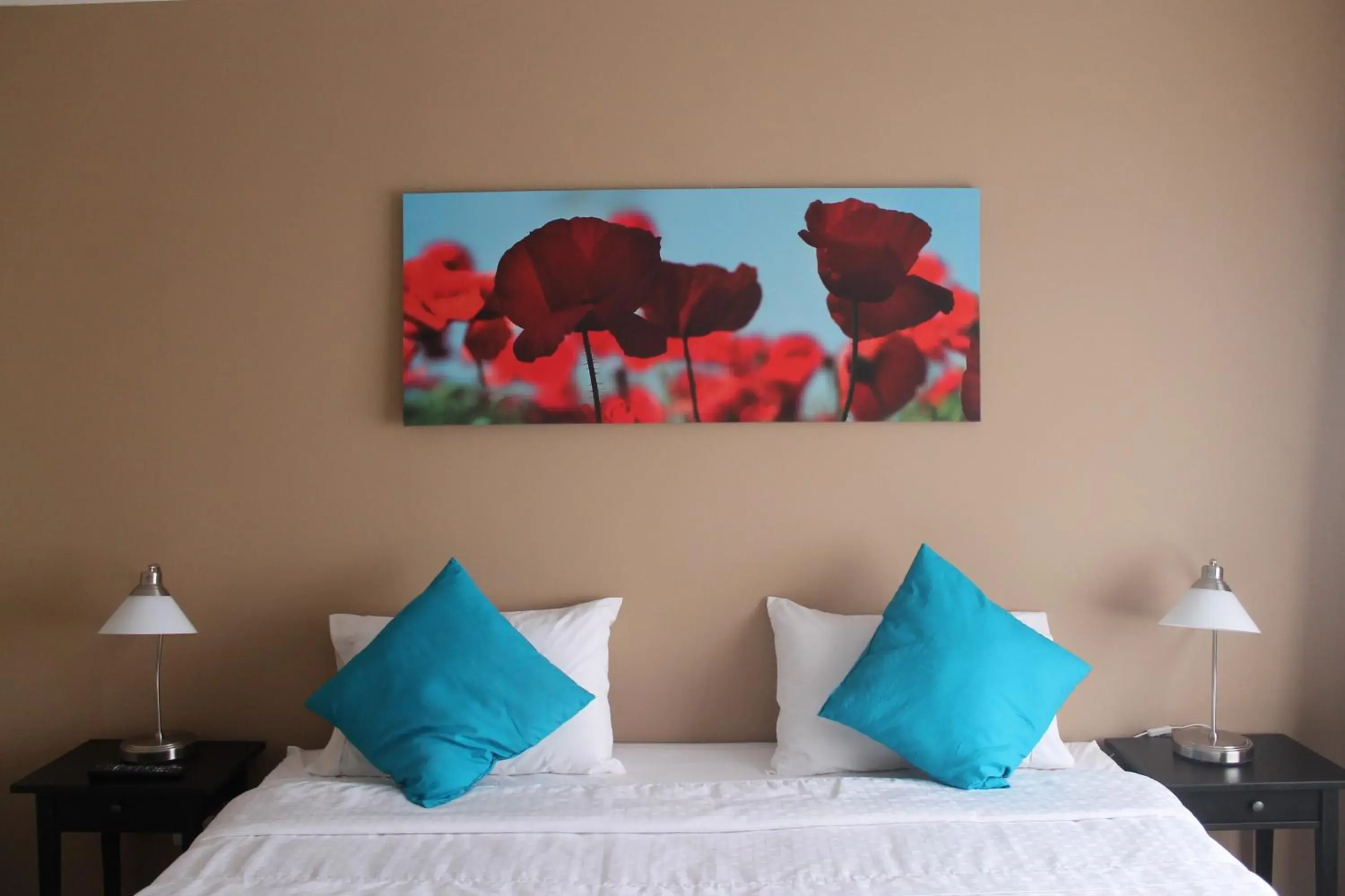 Bed in Eden Beach Resort - Bonaire Bed in Eden Beach Resort - Bonaire