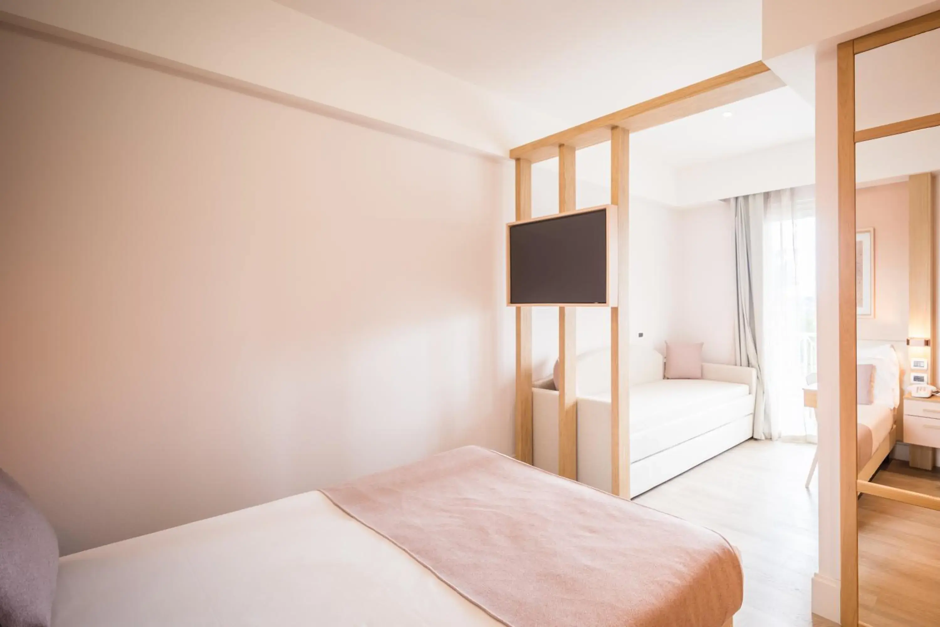 Classic Triple Room in Hotel Luna Classic Triple Room in Hotel Luna