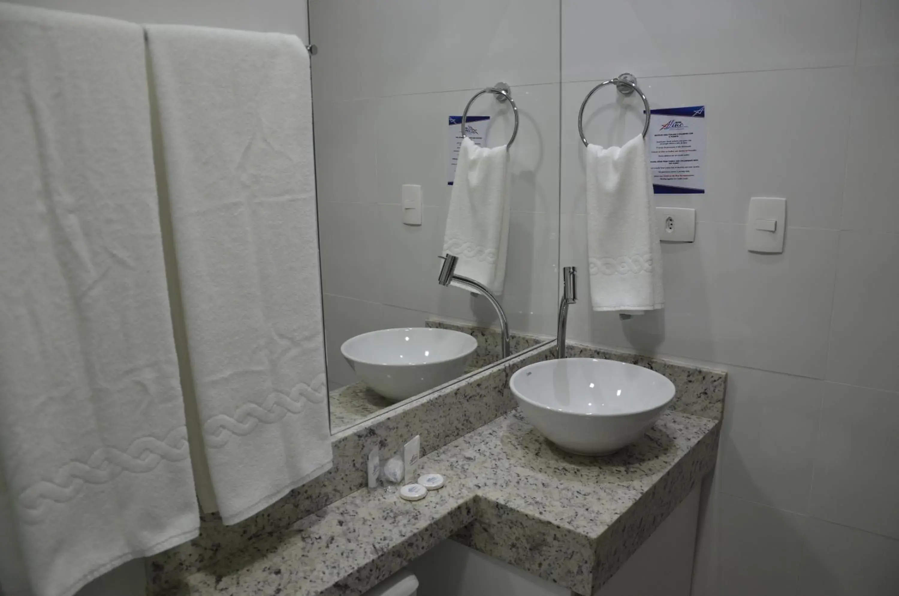 Deluxe Twin Room in Bristol Aline Alagoas Deluxe Twin Room in Bristol Aline Alagoas