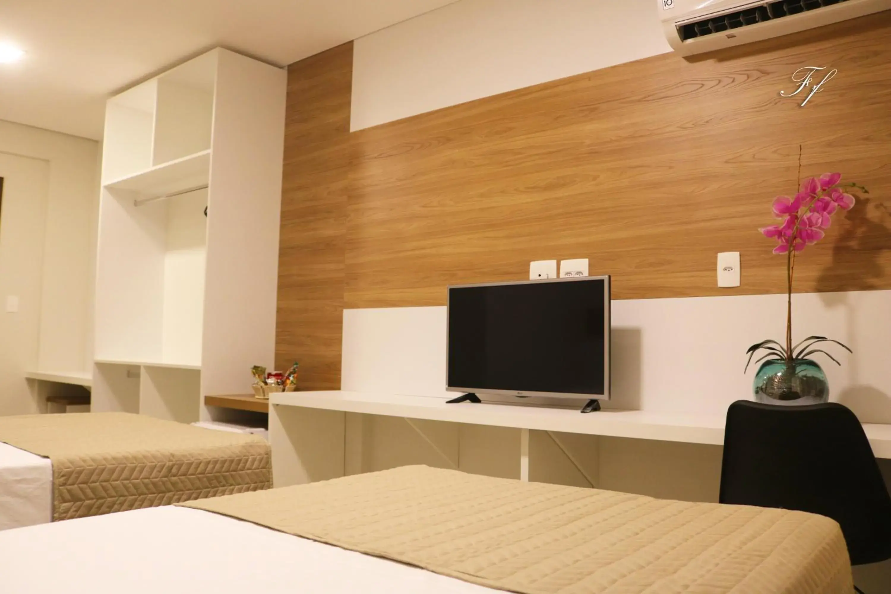 Deluxe Twin Room in Bristol Aline Alagoas Deluxe Twin Room in Bristol Aline Alagoas