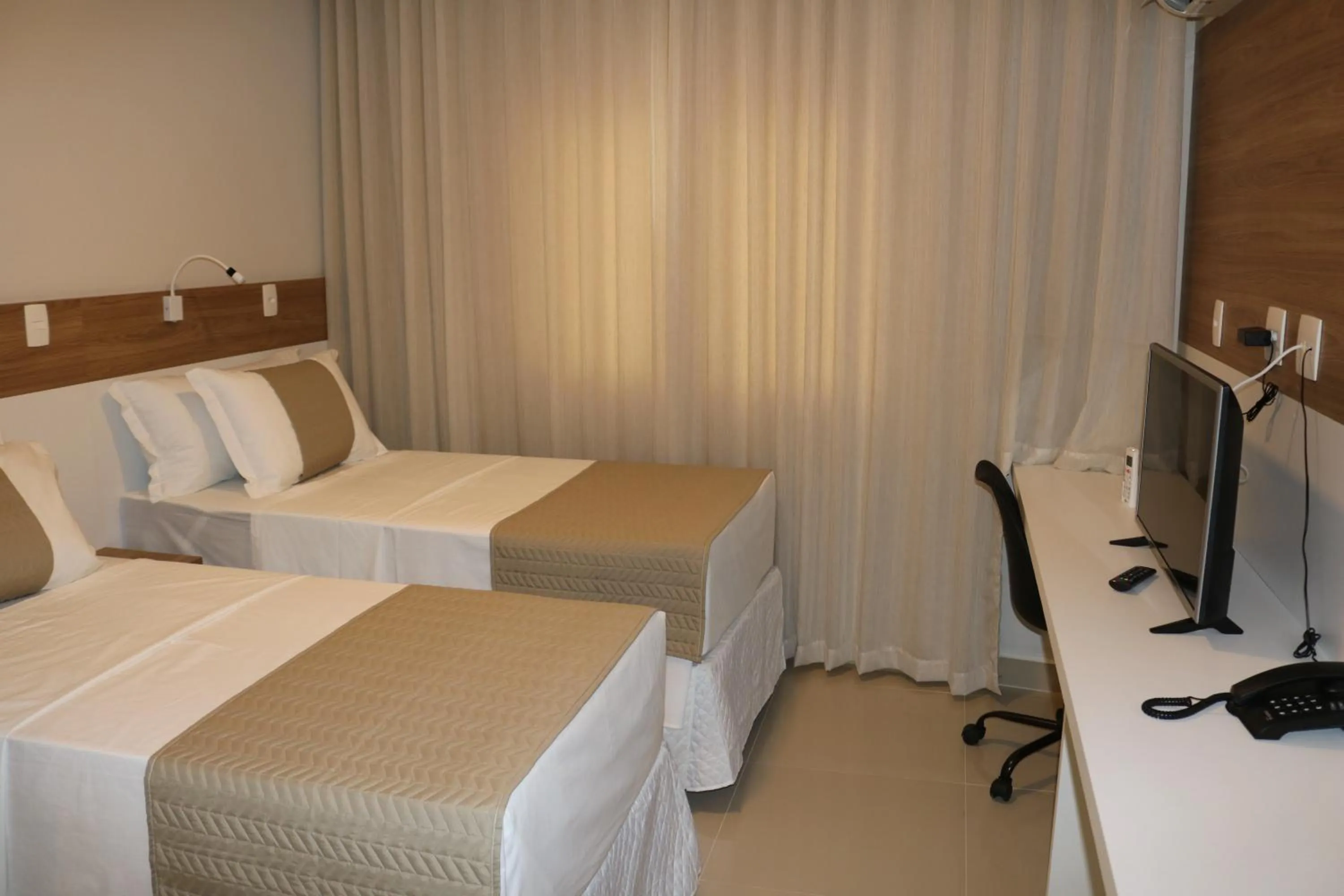 Bed in Bristol Aline Alagoas