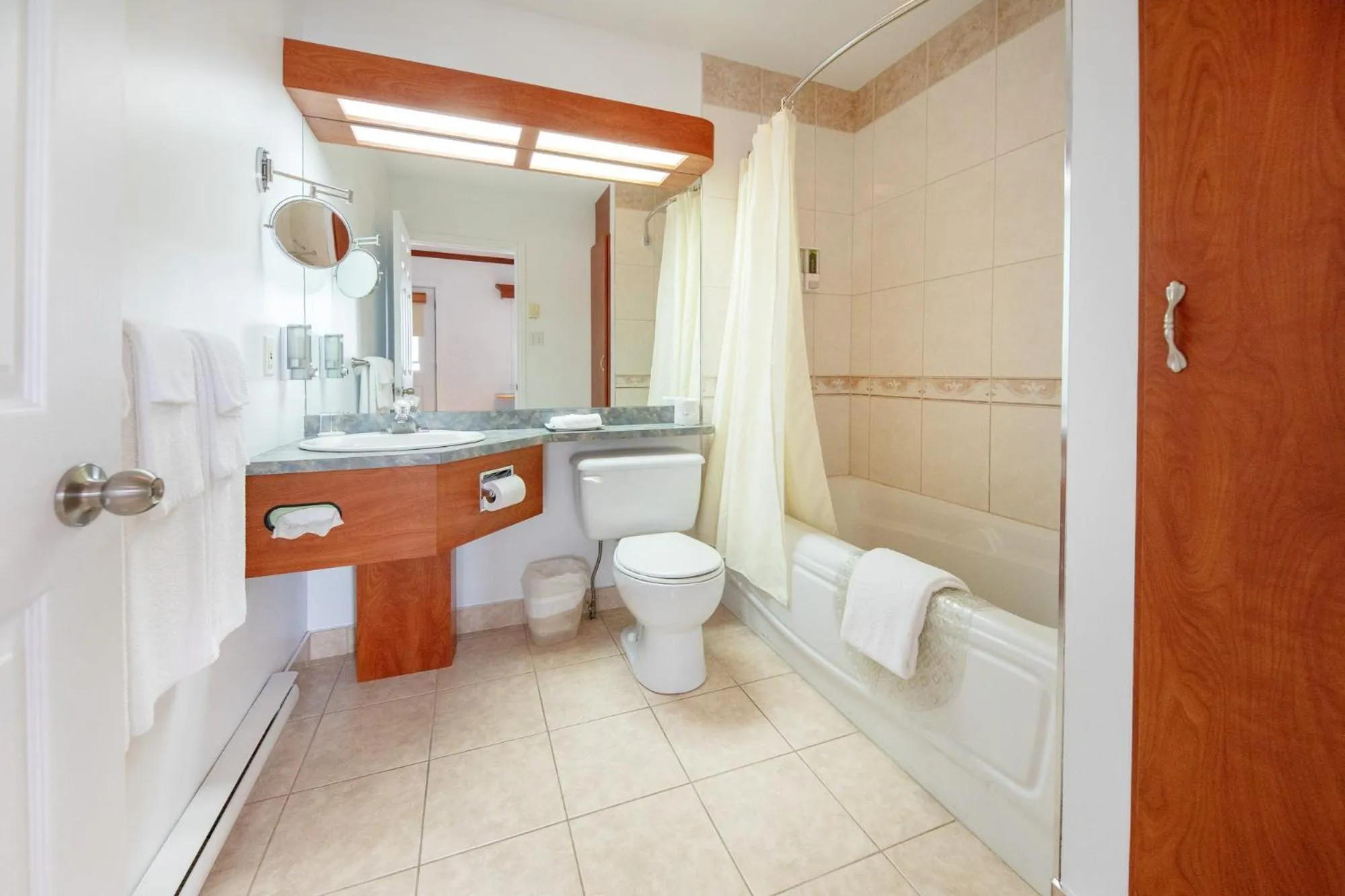 Bathroom in Hotel Plante