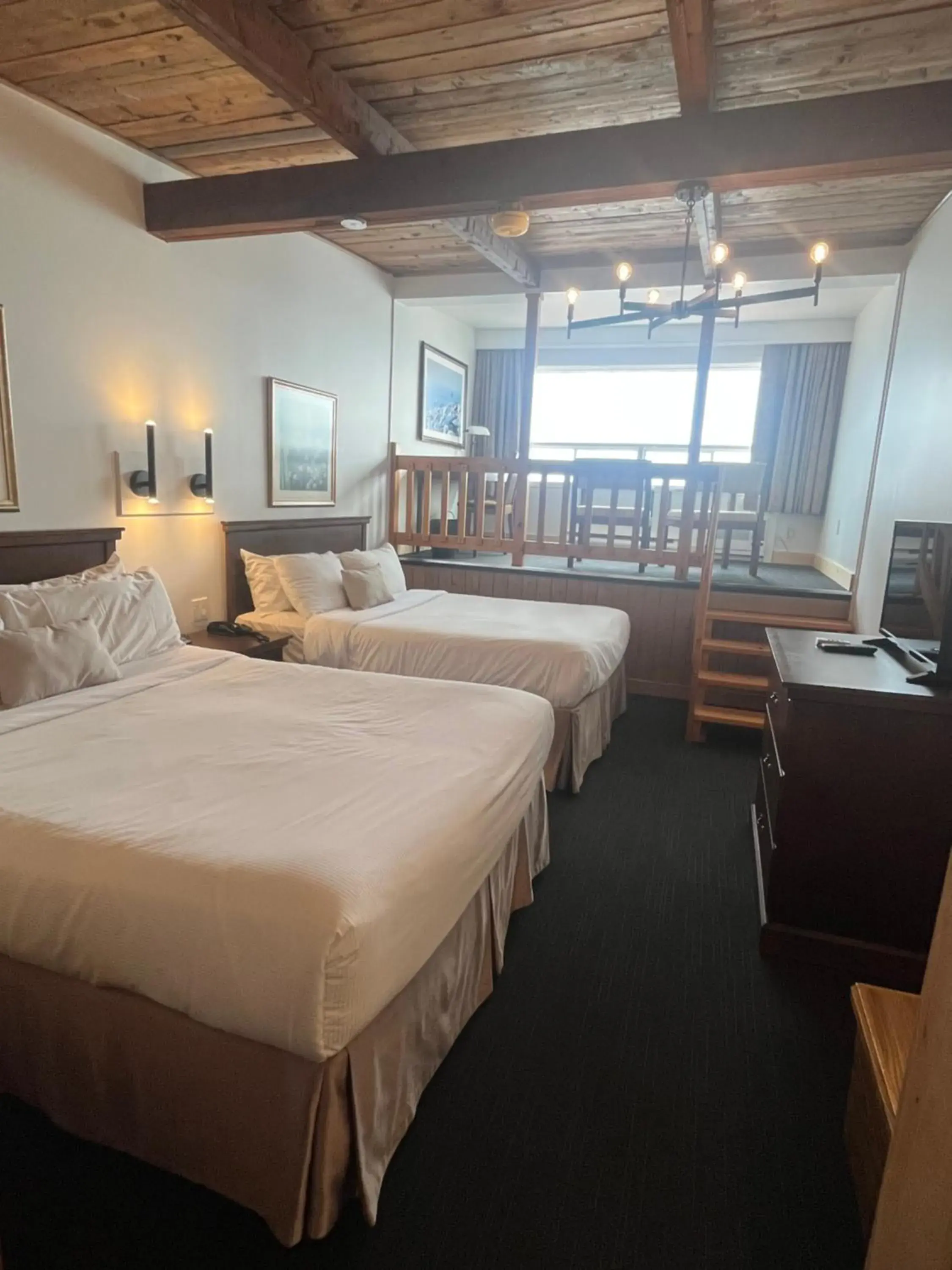 Executive Queen Room with 2 Queen Beds and Sea View in Hôtel La Côte Surprise Executive Queen Room with 2 Queen Beds and Sea View in Hôtel La Côte Surprise