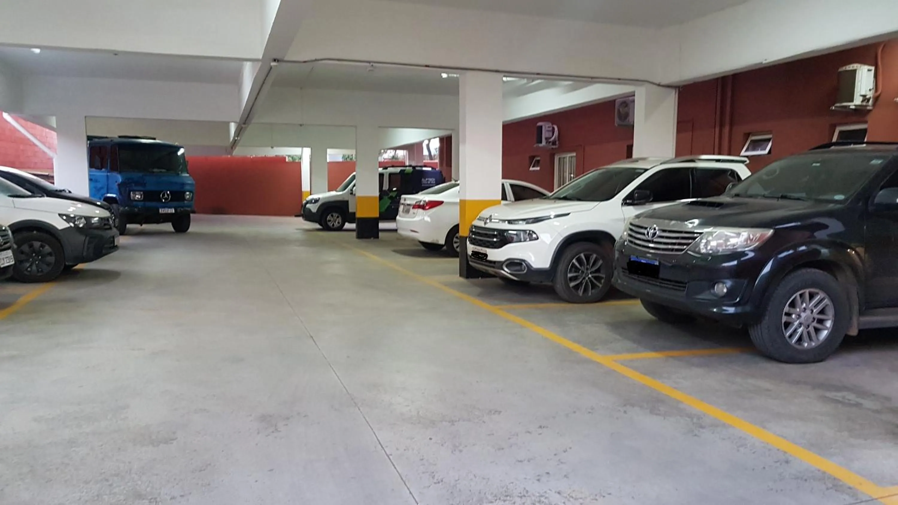 Parking in Hotel Casablanca Suites
