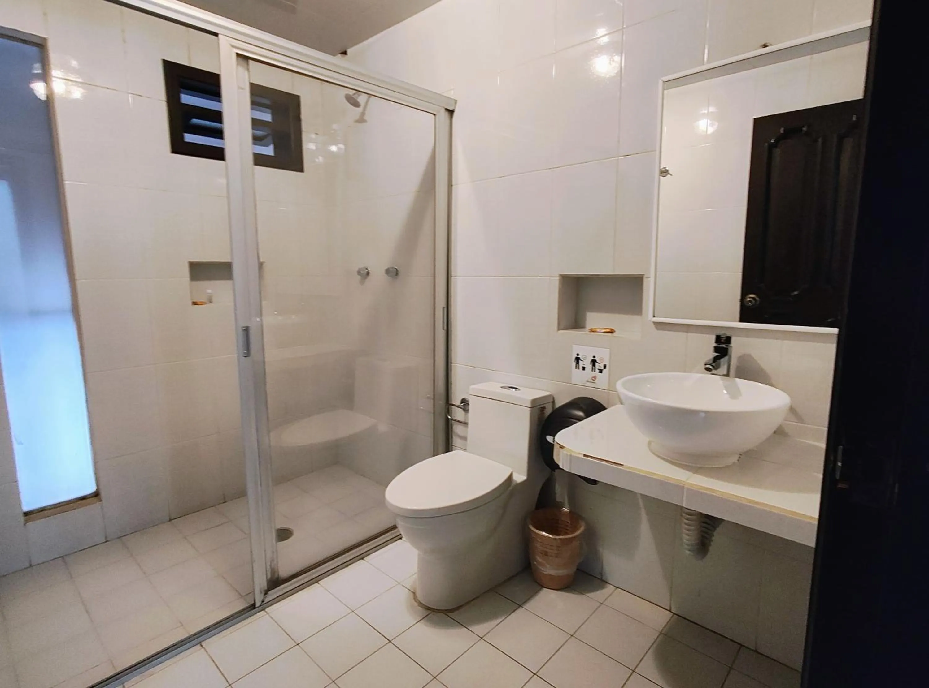 Bathroom in Hotel Jardines Del Carmen