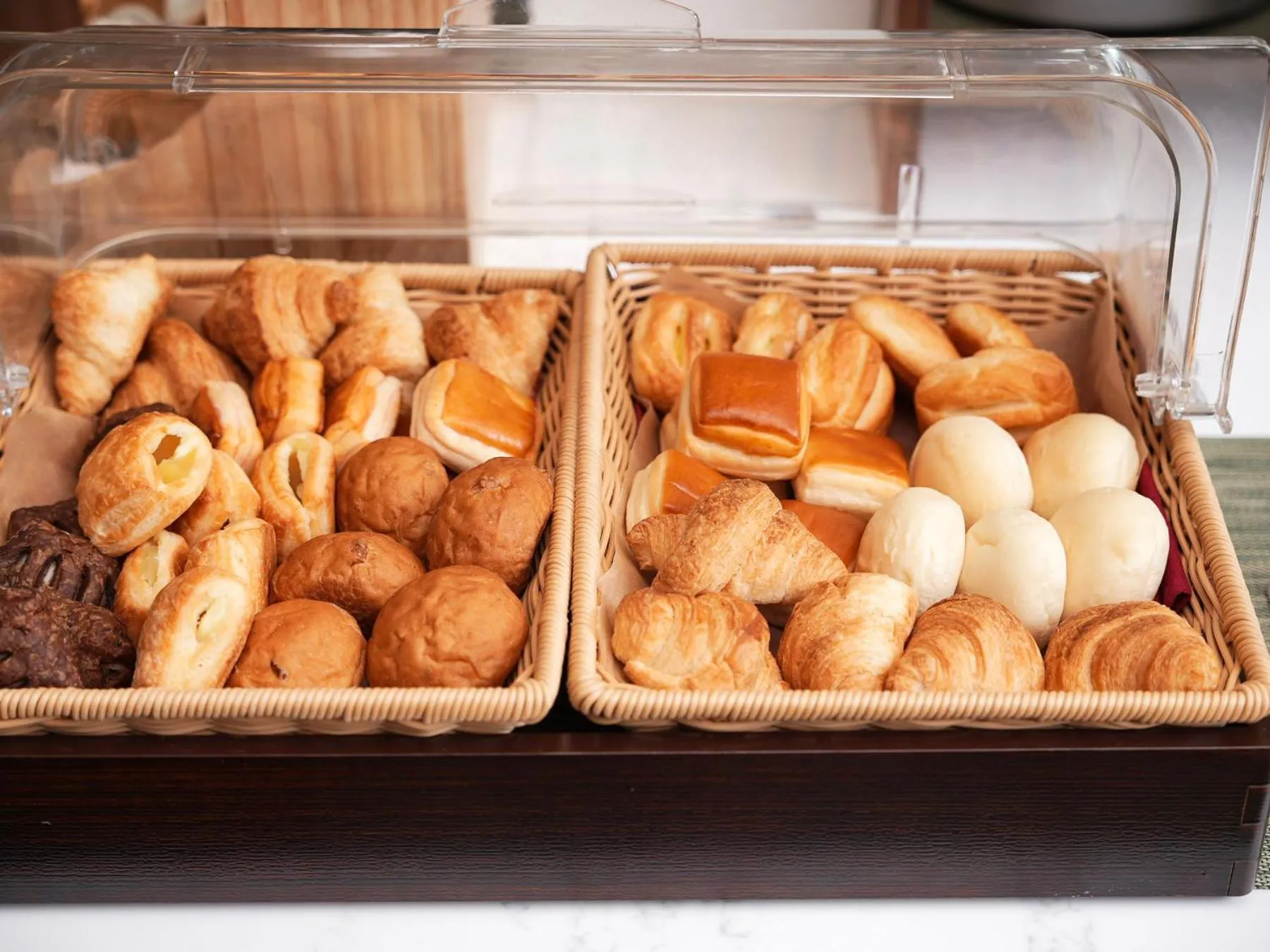 Buffet breakfast in Super Hotel Nara Shin Omiya Ekimae