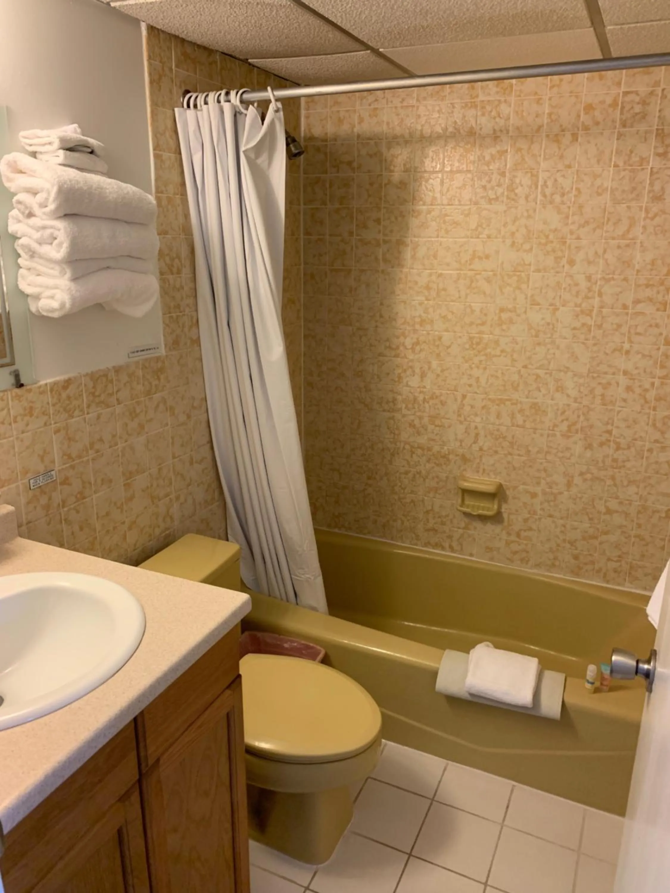 Bathroom in Roman Holiday Resort