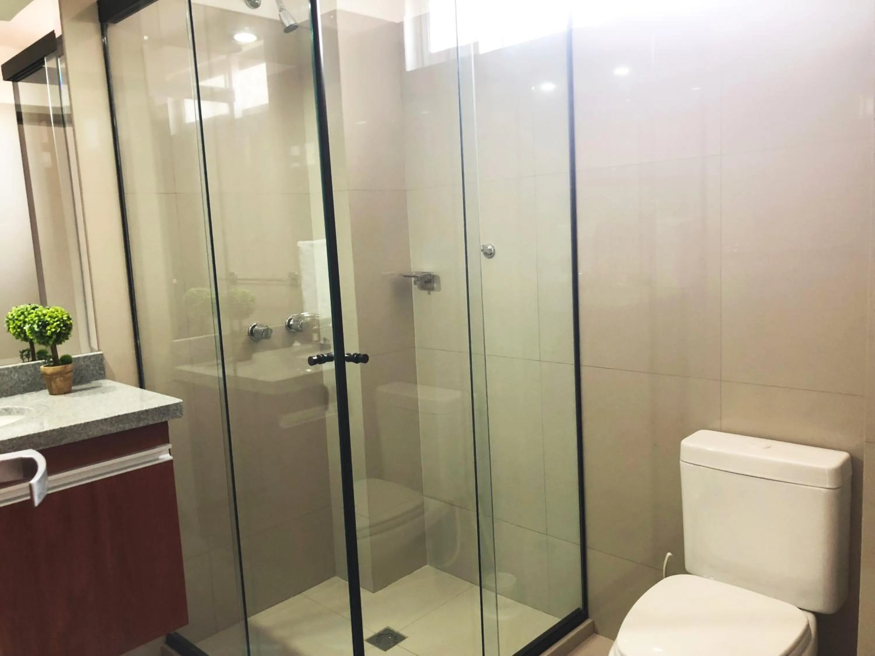 Bathroom in Pacifico Apart Hotel