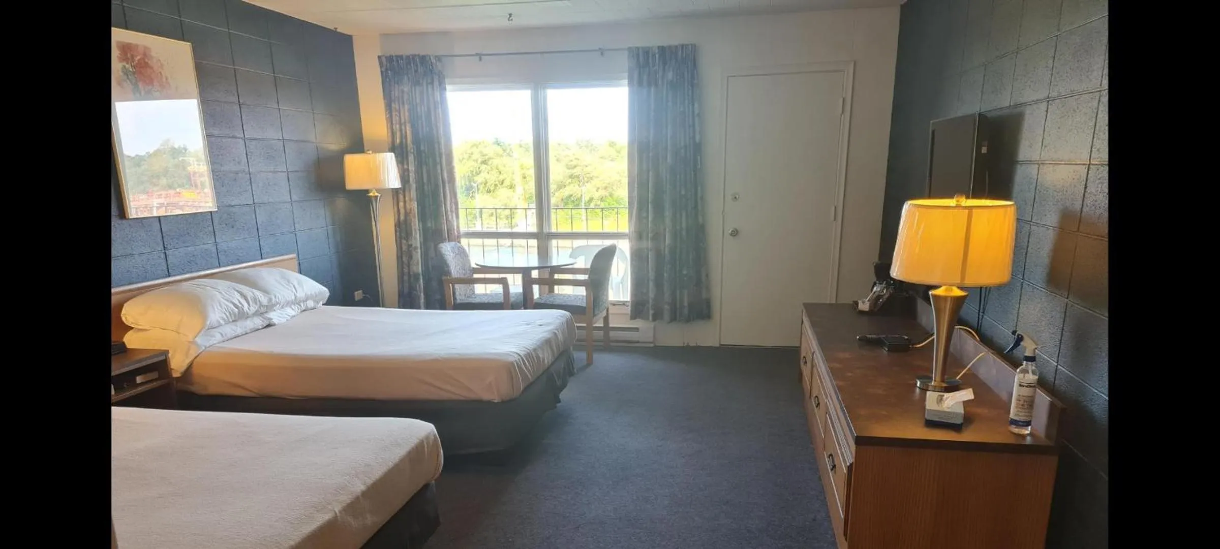 View (from property/room), Bed in The Inn At Lock Seven