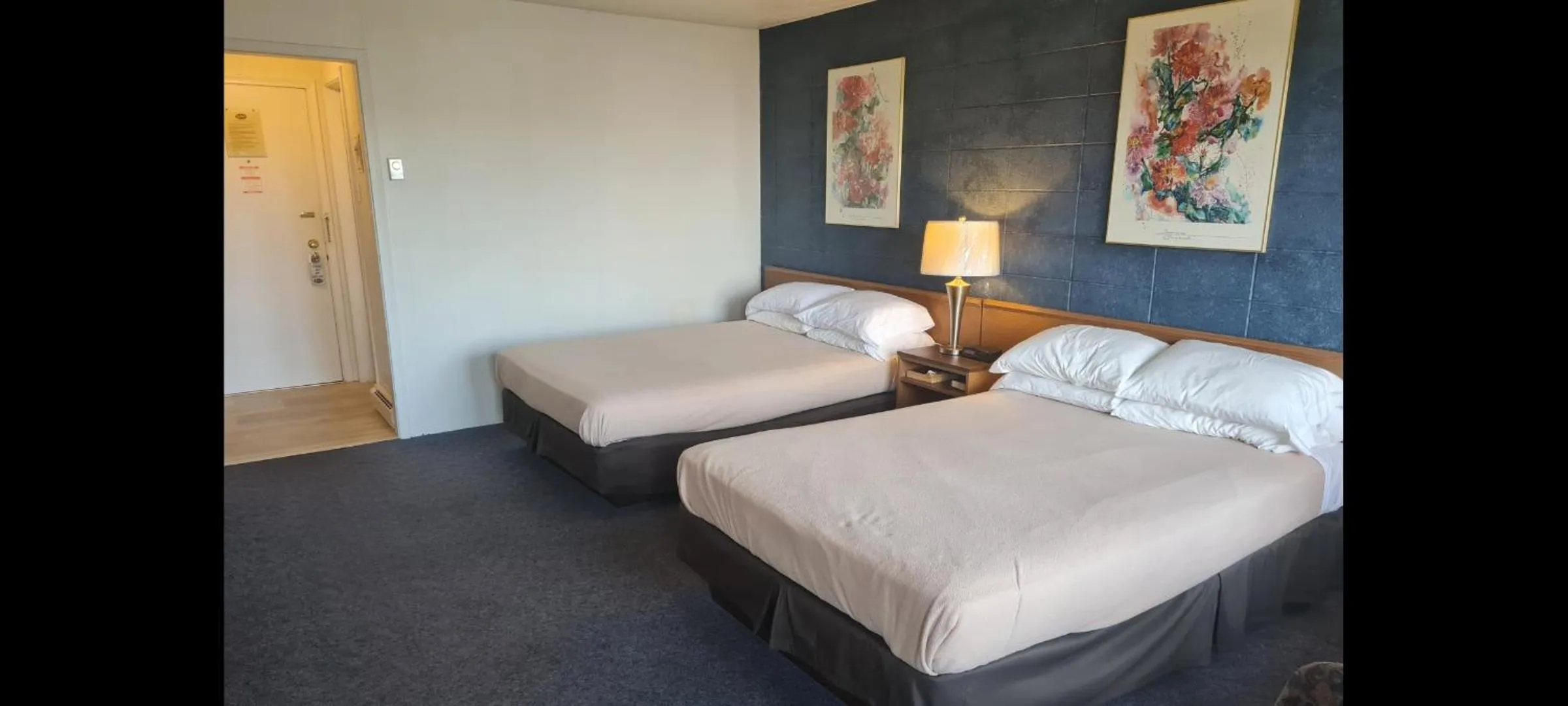 View (from property/room), Bed in The Inn At Lock Seven