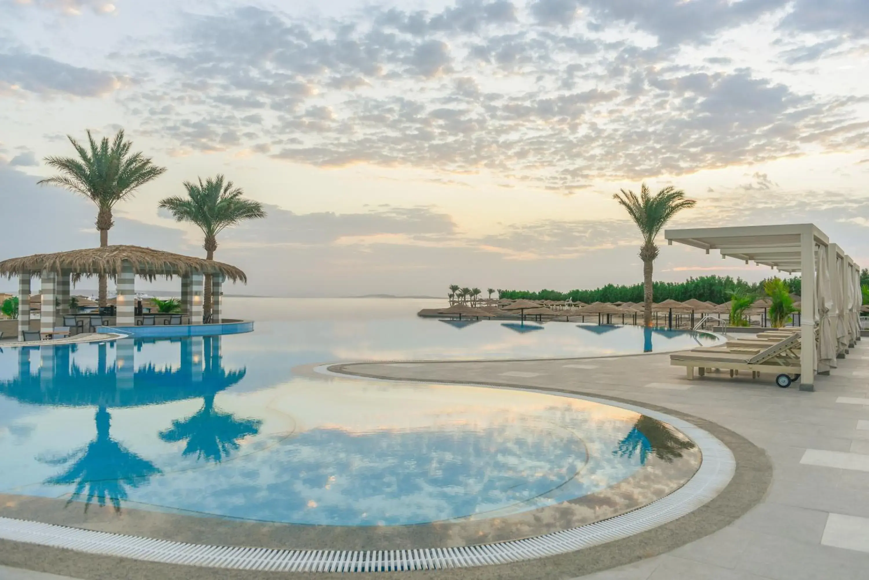 Swimming pool in JAZ Elite Casa Del Mar Beach Swimming pool in JAZ Elite Casa Del Mar Beach