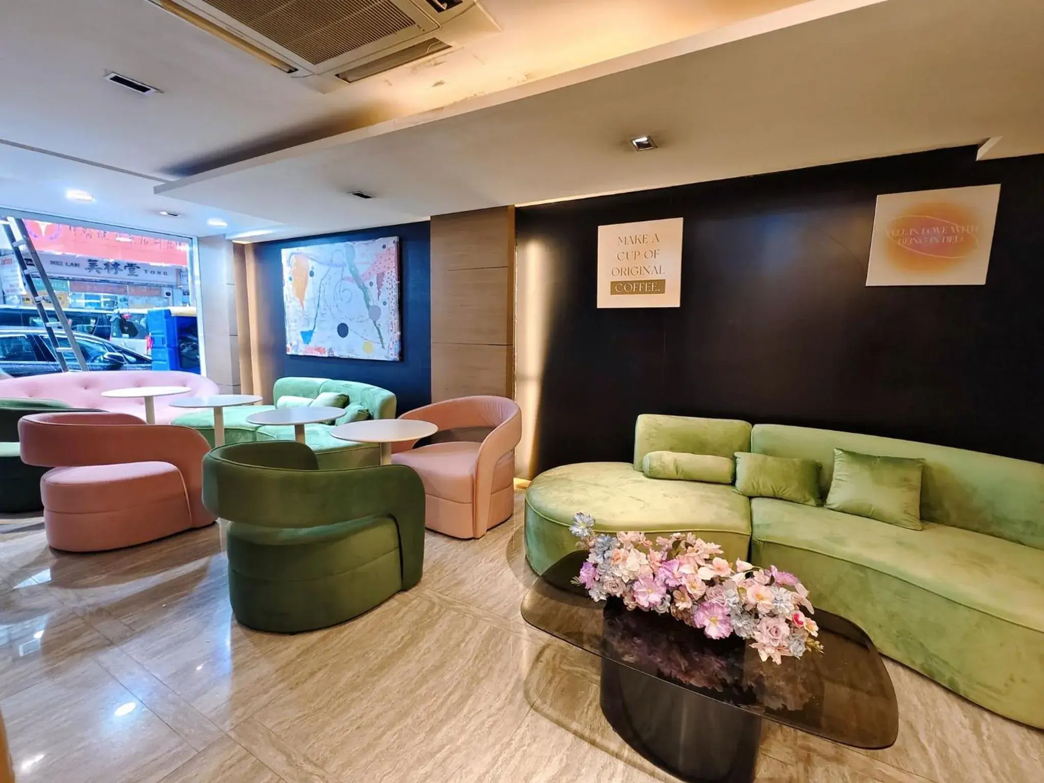 Property building in Metacity MK 名廸旺角 Property building in Metacity MK 名廸旺角