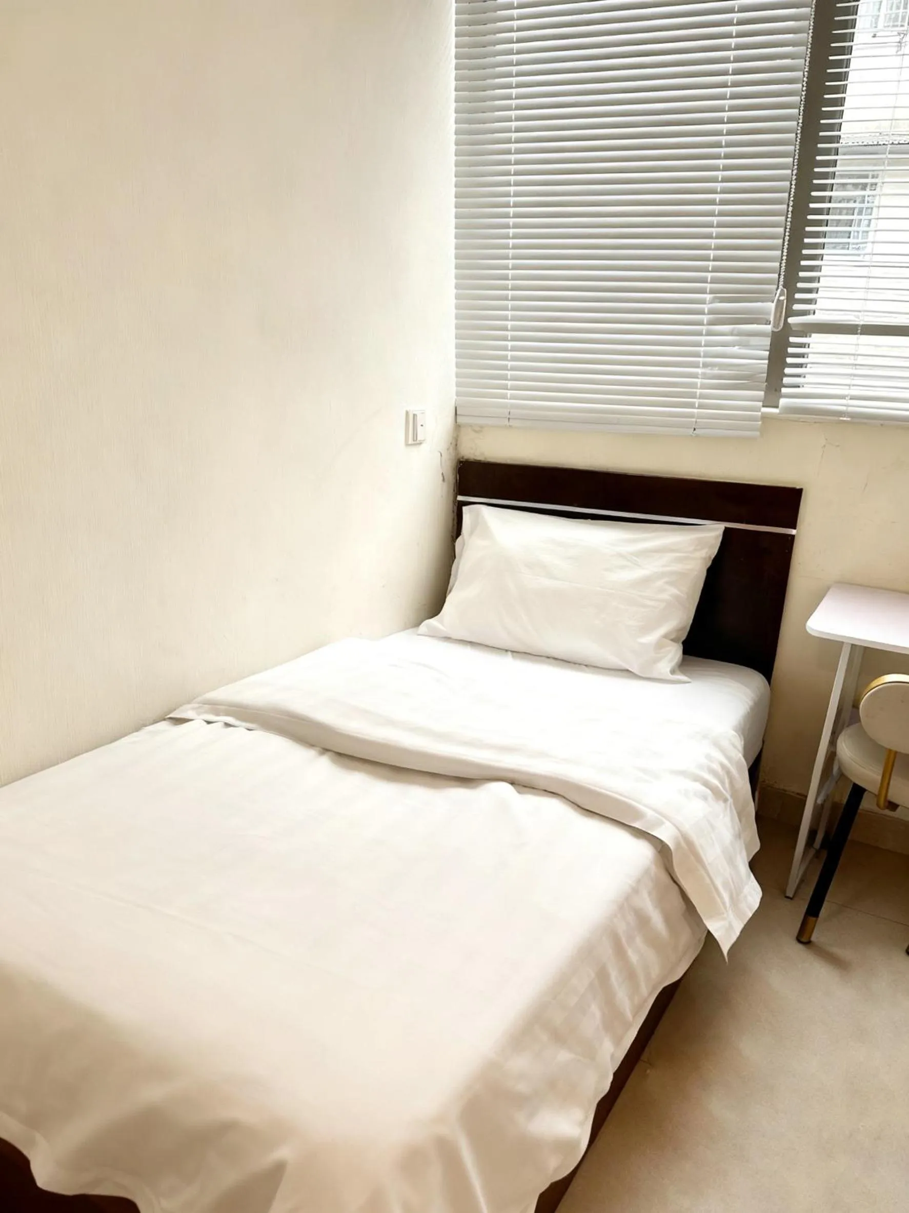 Bed in Metacity MK 名廸旺角