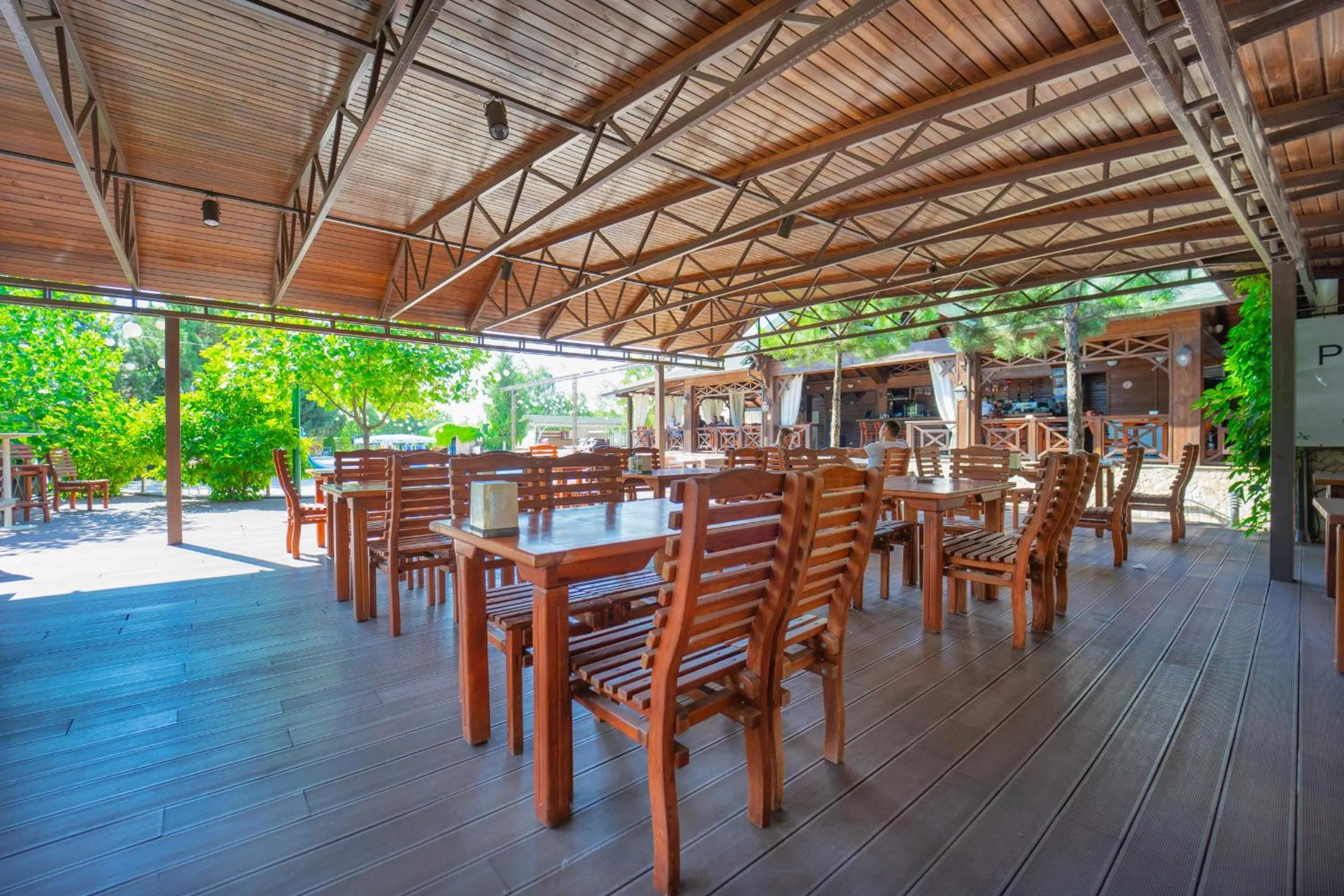 Restaurant/places to eat in President Resort Hotel