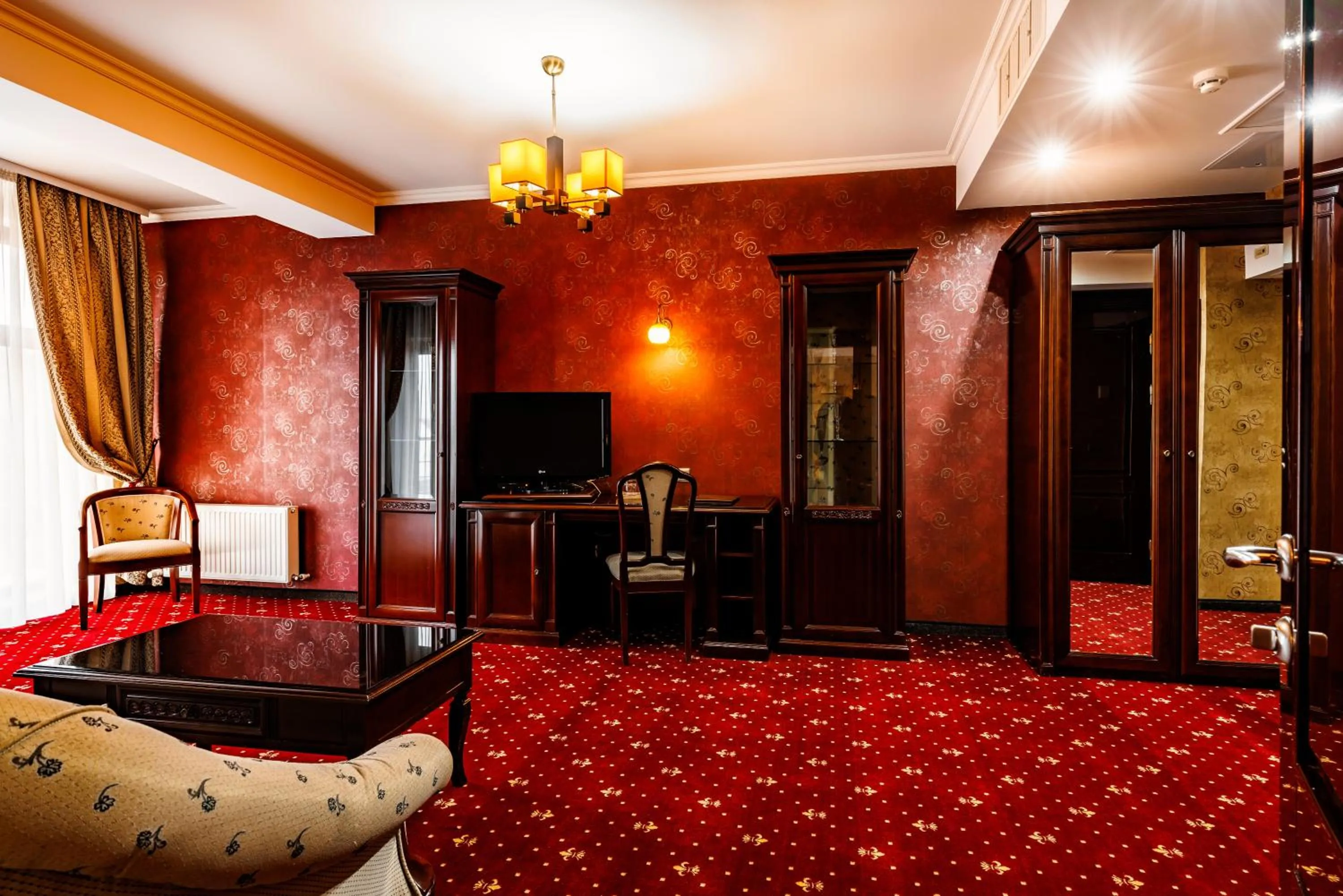 TV and multimedia in President Resort Hotel