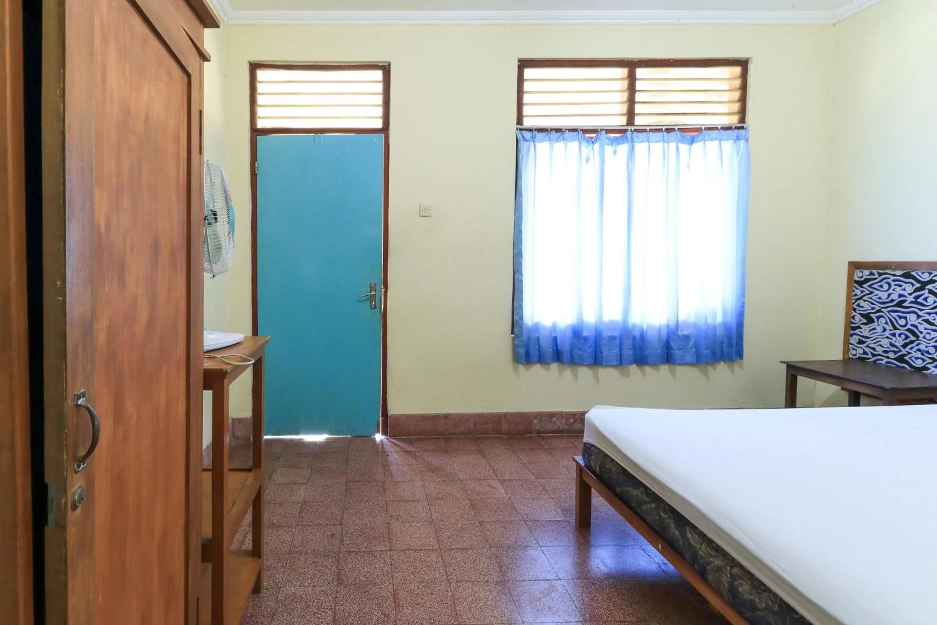 Bedroom, Bed in Mertha Jati Hotel