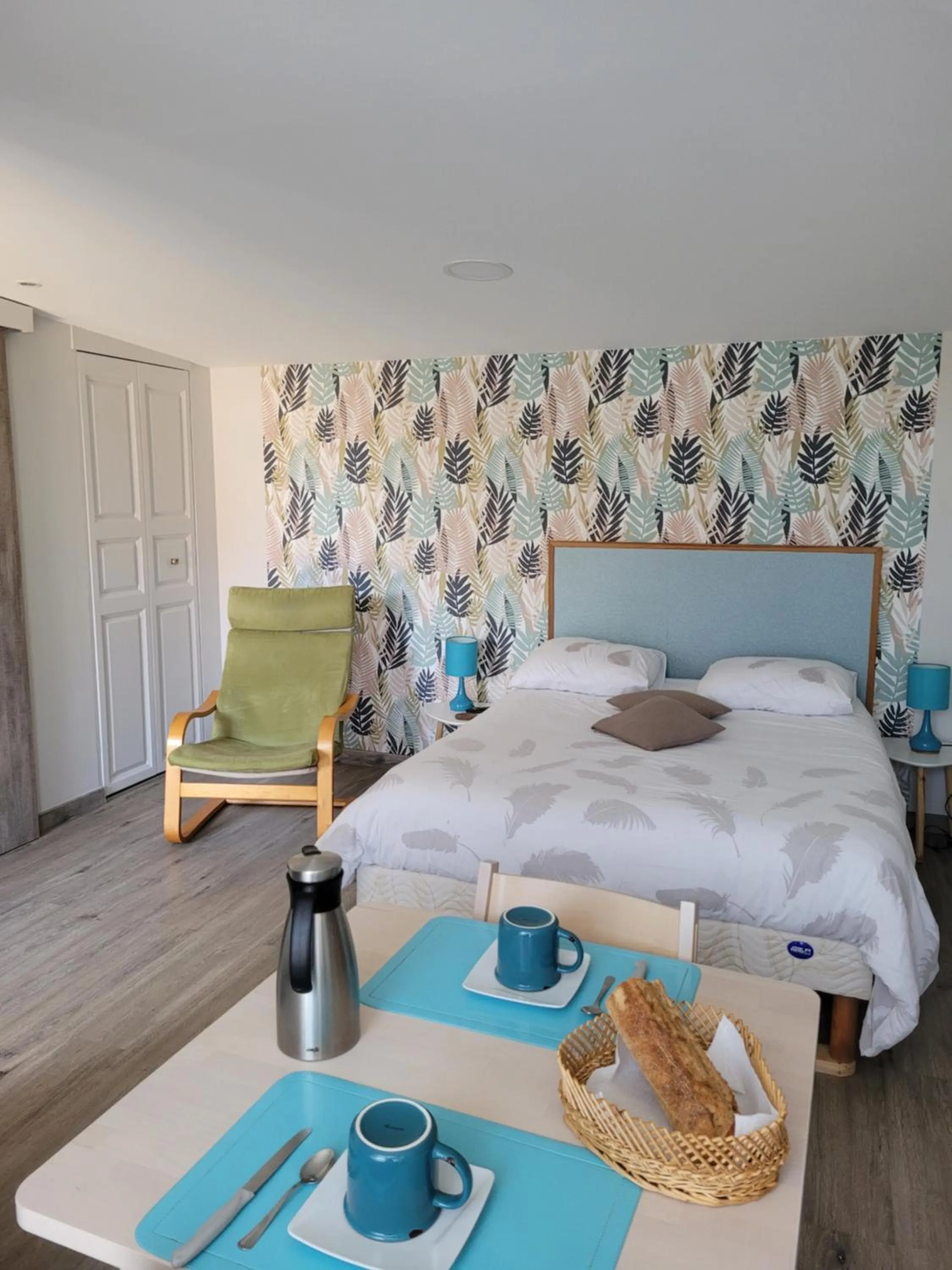 Bed in Les Collinades de Chalons