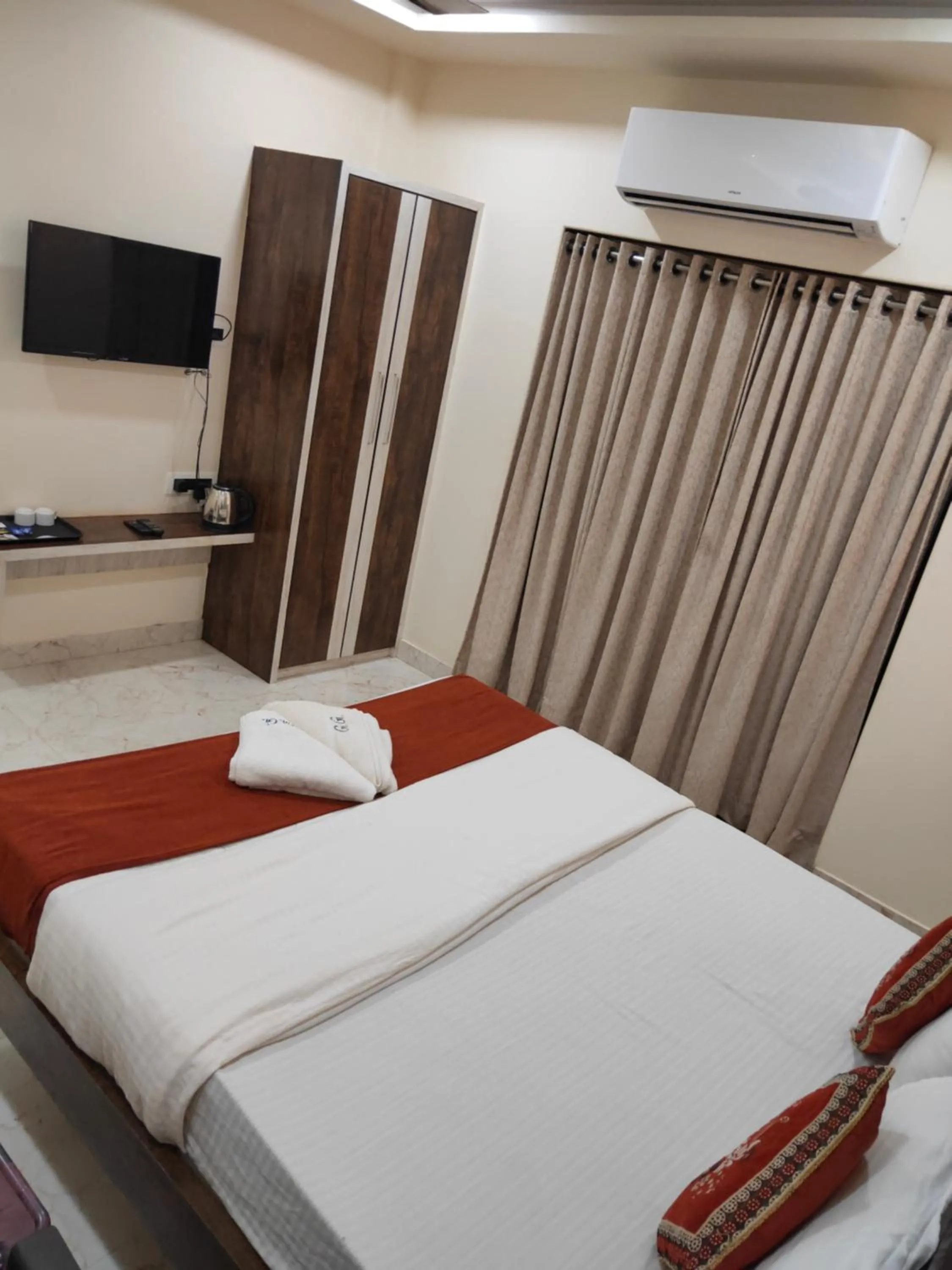 Bed in Hotel Grand Ganesha