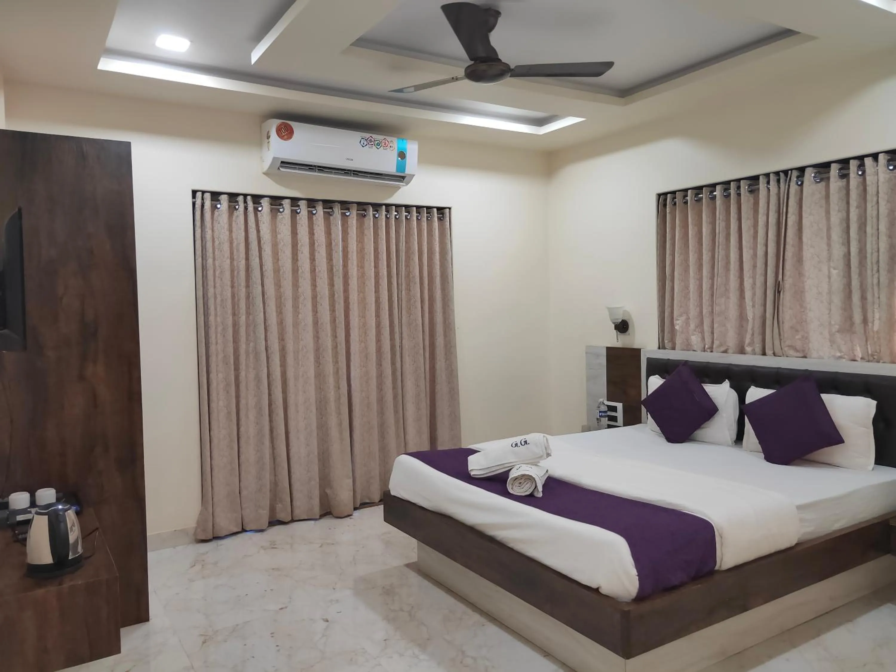 Bed in Hotel Grand Ganesha