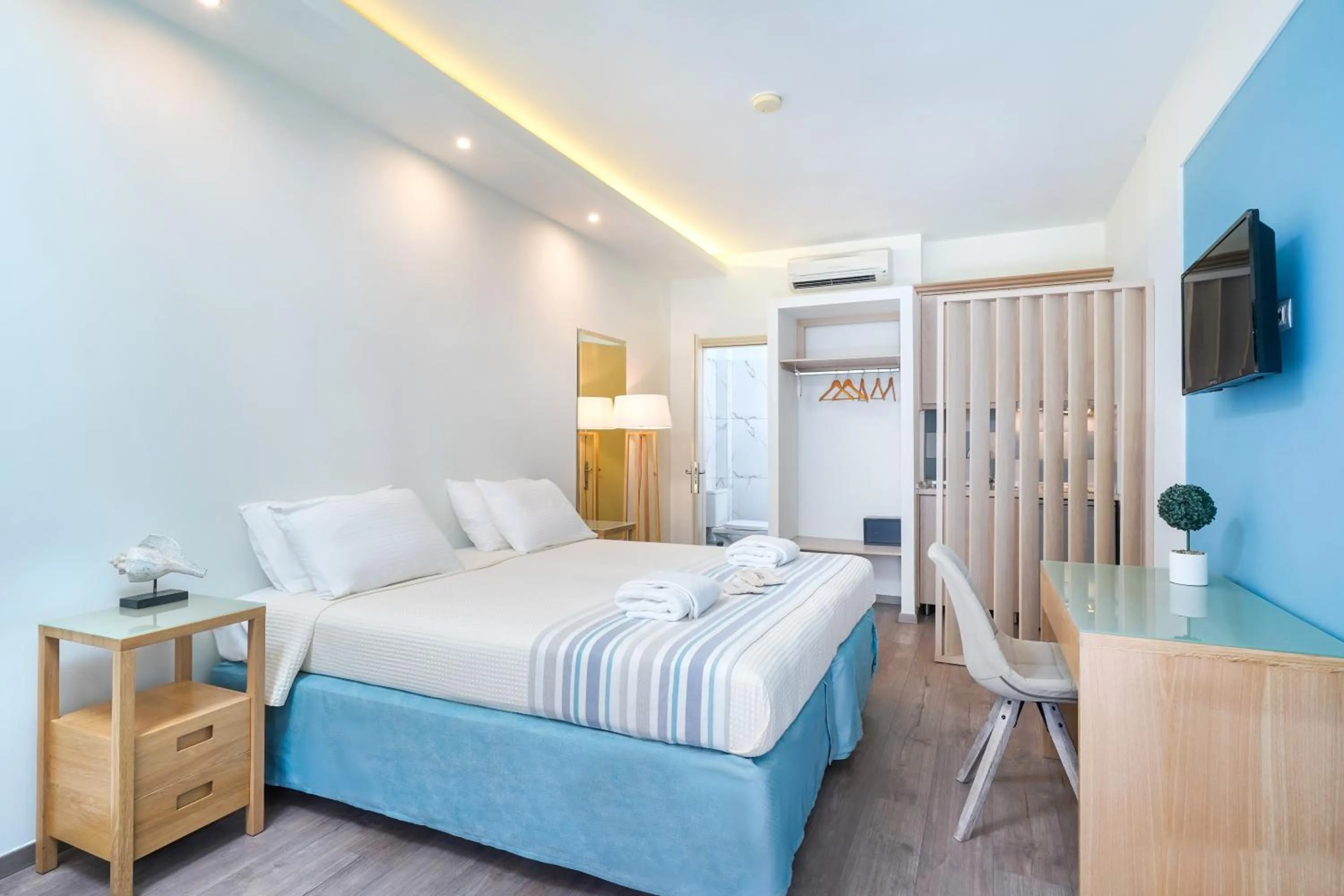 Photo of the whole room in Kamelia & Semeli Hotel