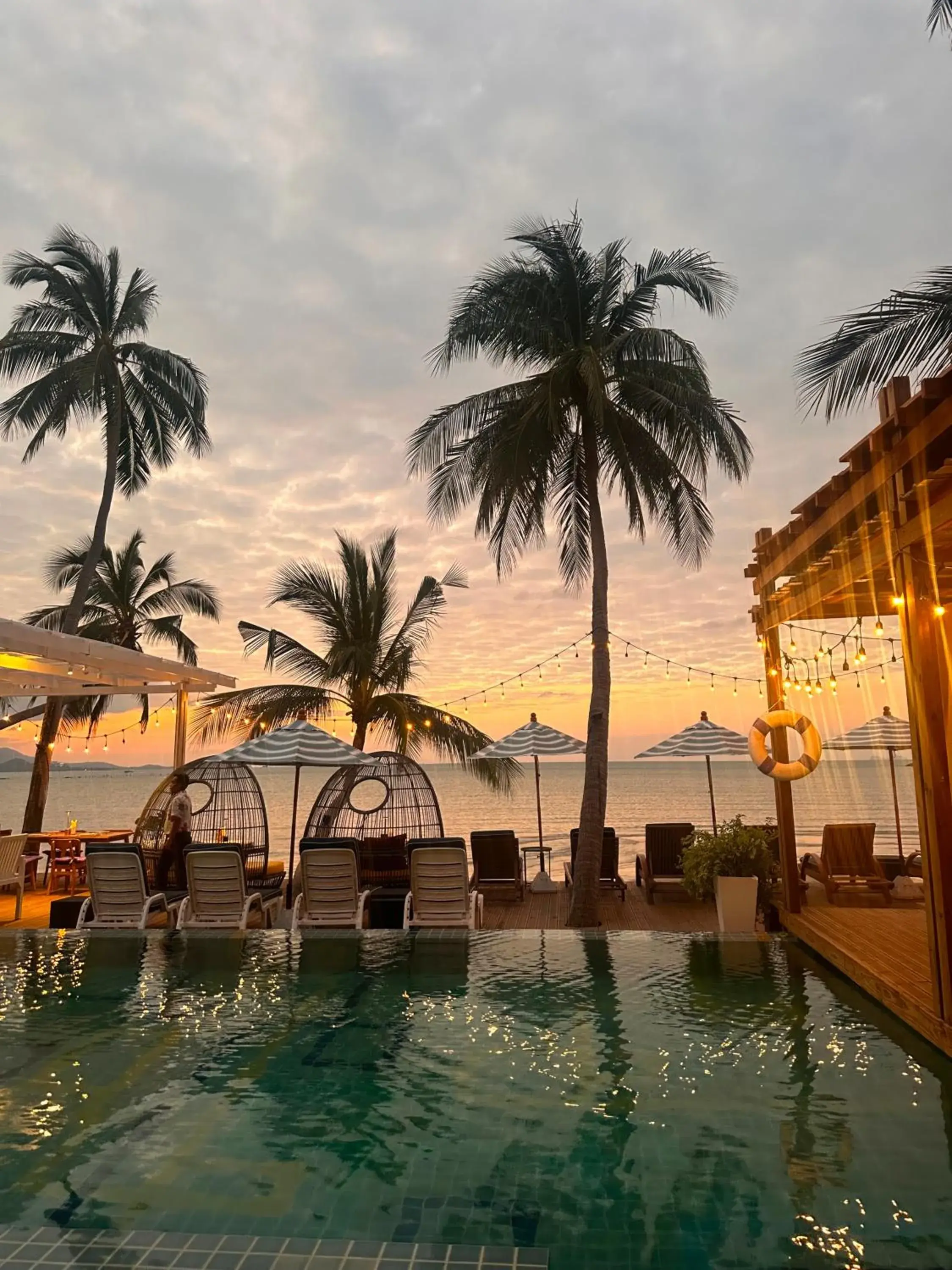 Restaurant/places to eat in Tango Luxe Beach Villa, Koh Samui Restaurant/places to eat in Tango Luxe Beach Villa, Koh Samui