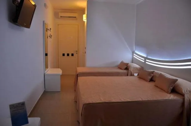 Bedroom, Bed in Hotel Perla Dello Ionio