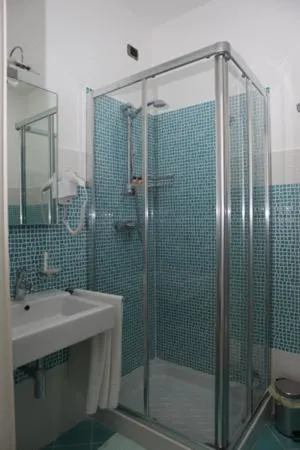 Shower in Hotel Perla Dello Ionio