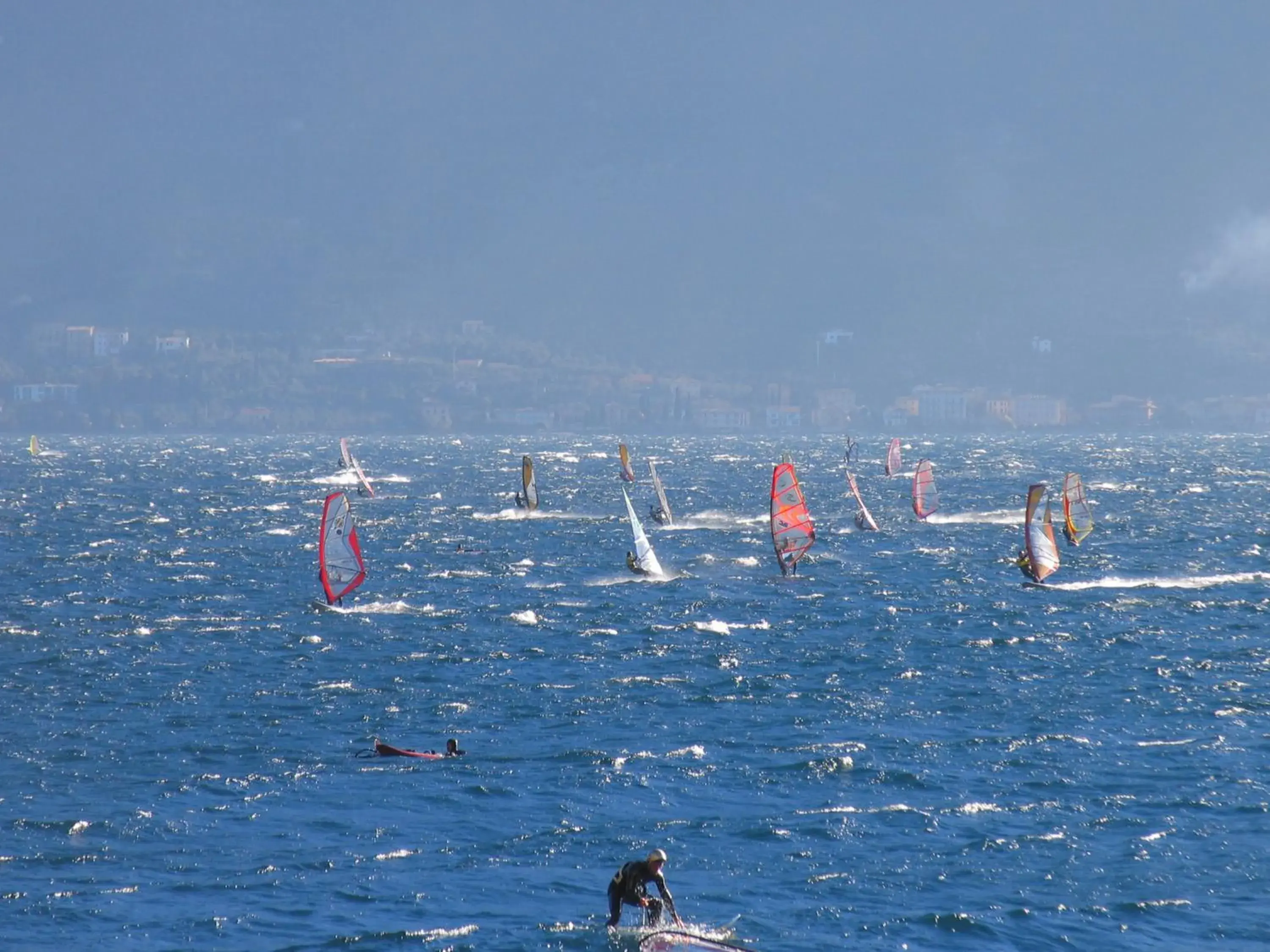 Windsurfing in Park Hotel Zanzanù