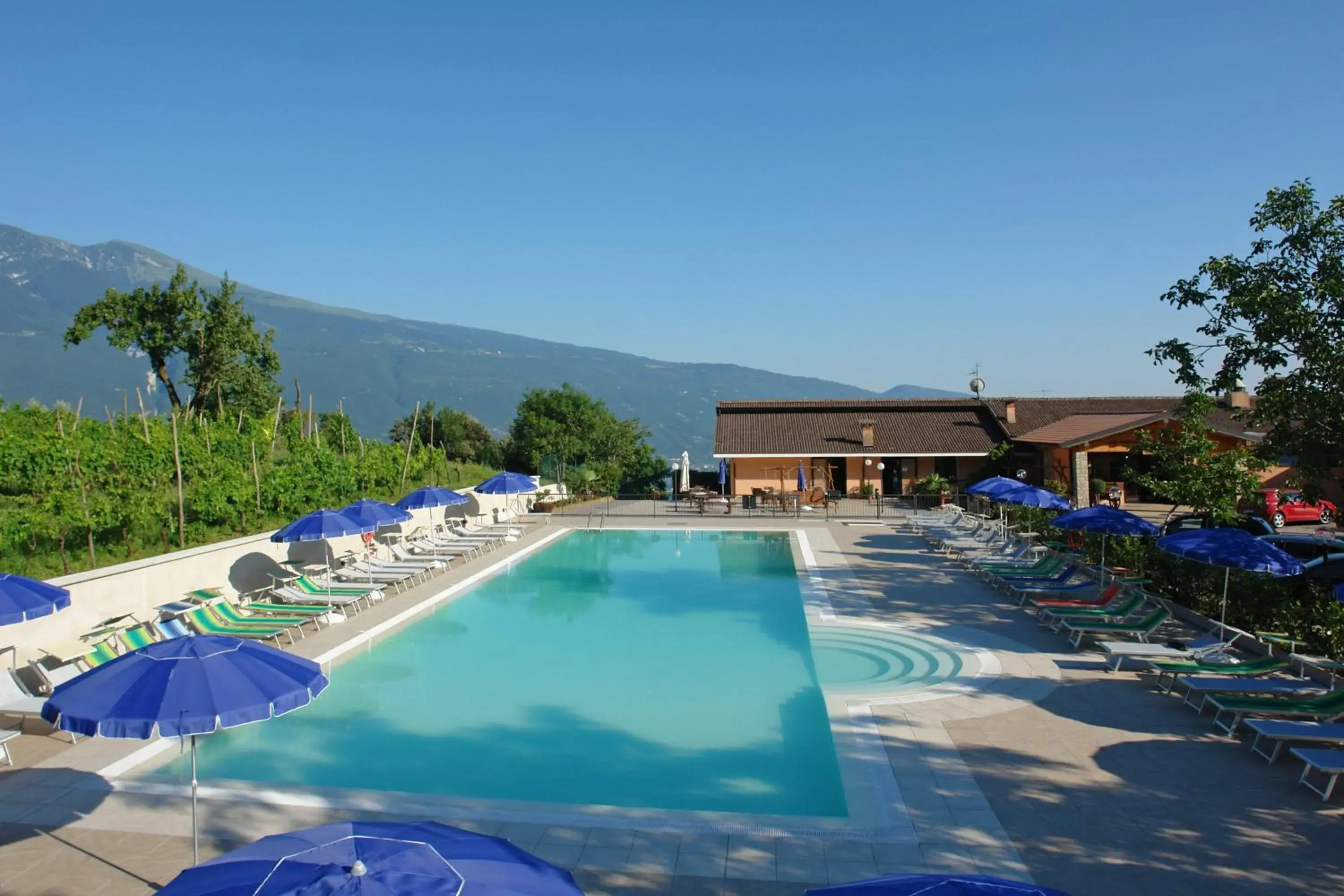 Property building, Swimming Pool in Park Hotel Zanzanù