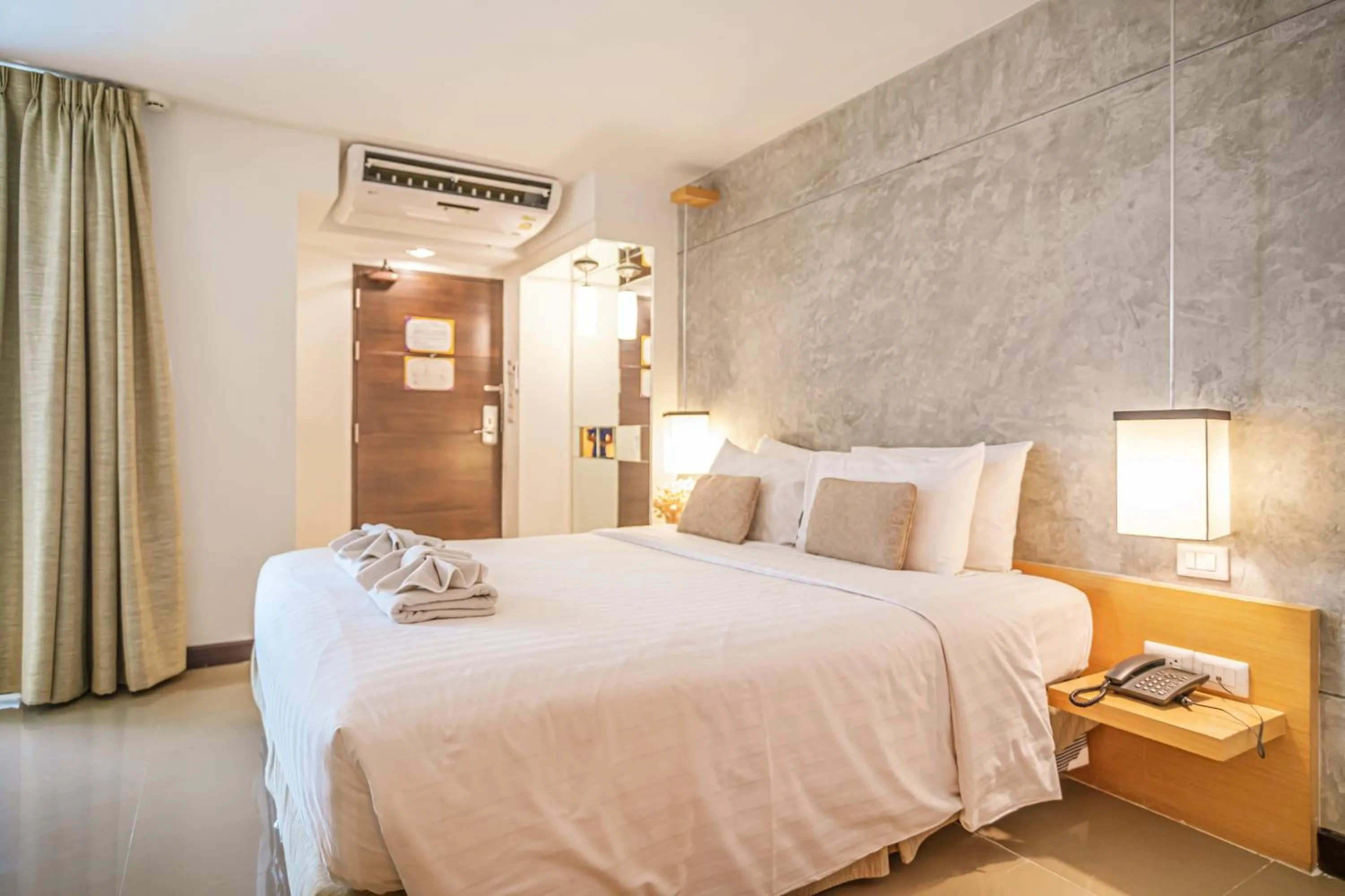 Photo of the whole room, Bed in Nimman Mai Design Hotel Chiang Mai