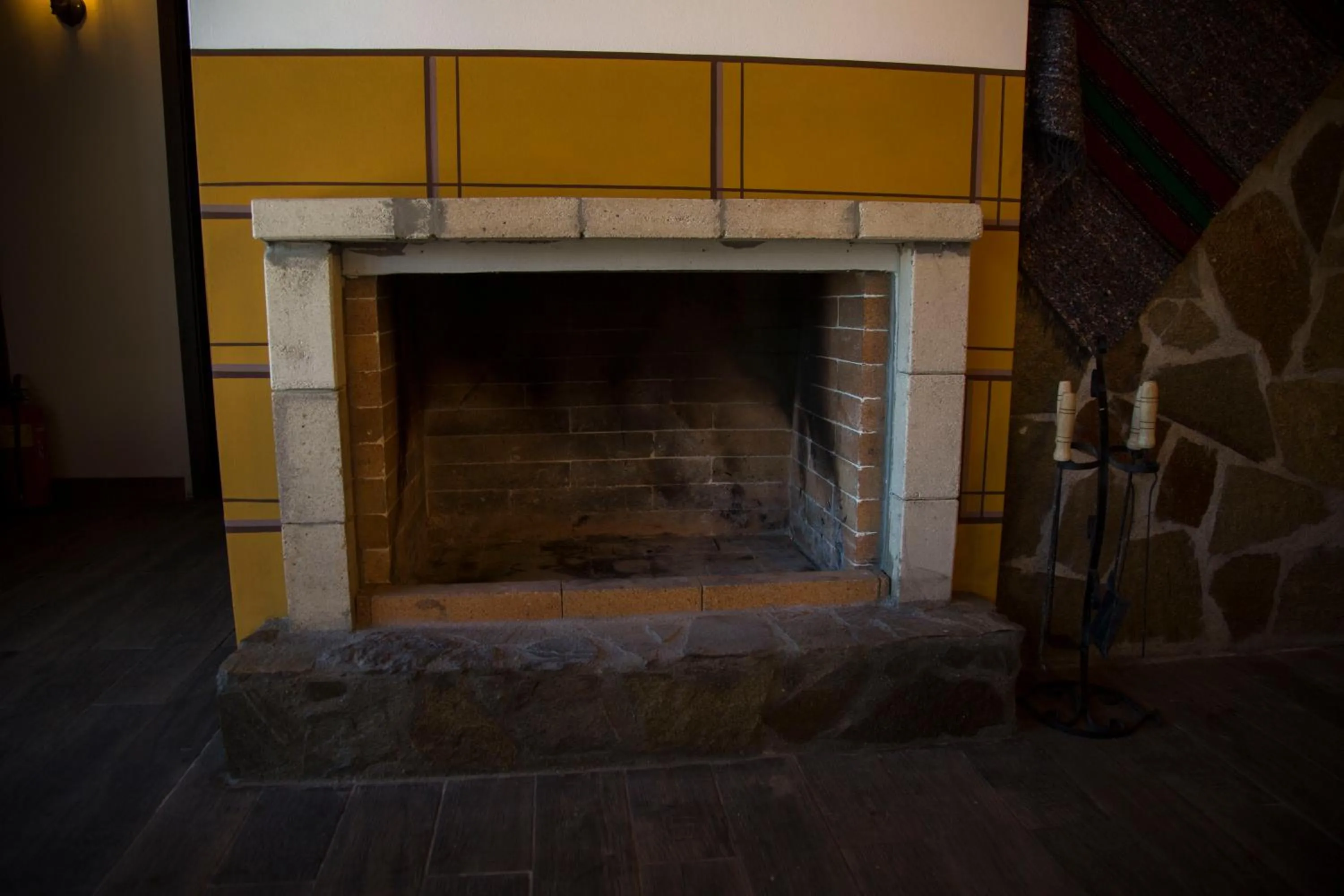 Area and facilities in Red House