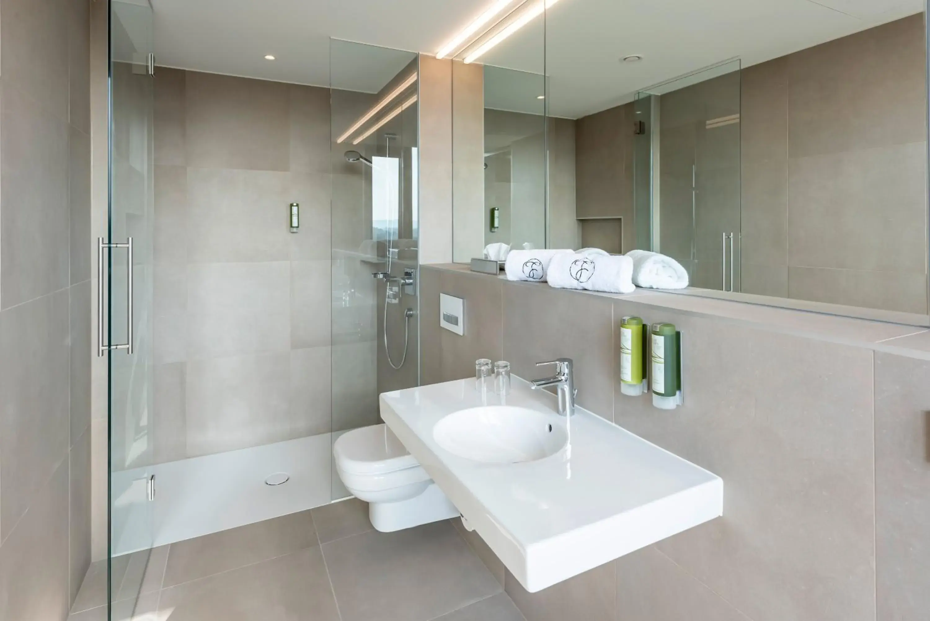 Queen Room with Balcony - single occupancy in Hotel Gasthof Fischer Queen Room with Balcony - single occupancy in Hotel Gasthof Fischer