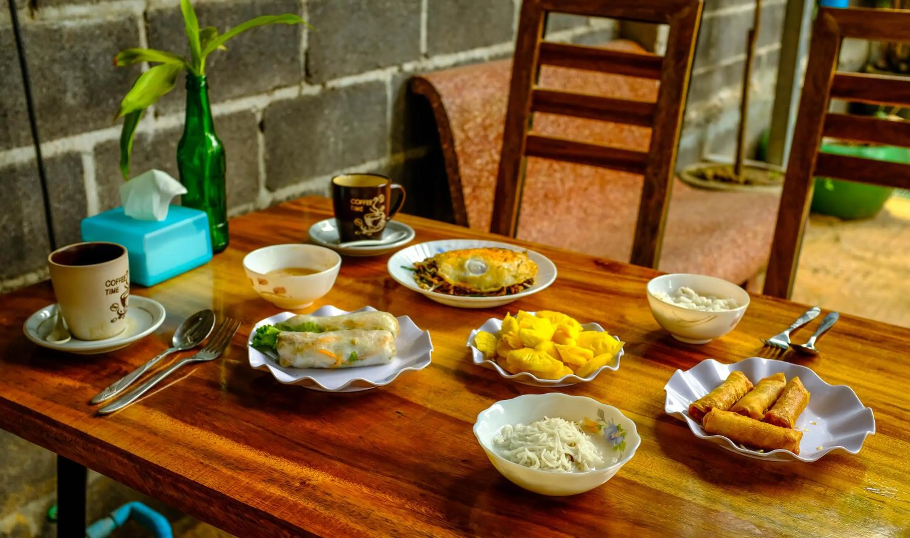 Asian breakfast in Por Chey