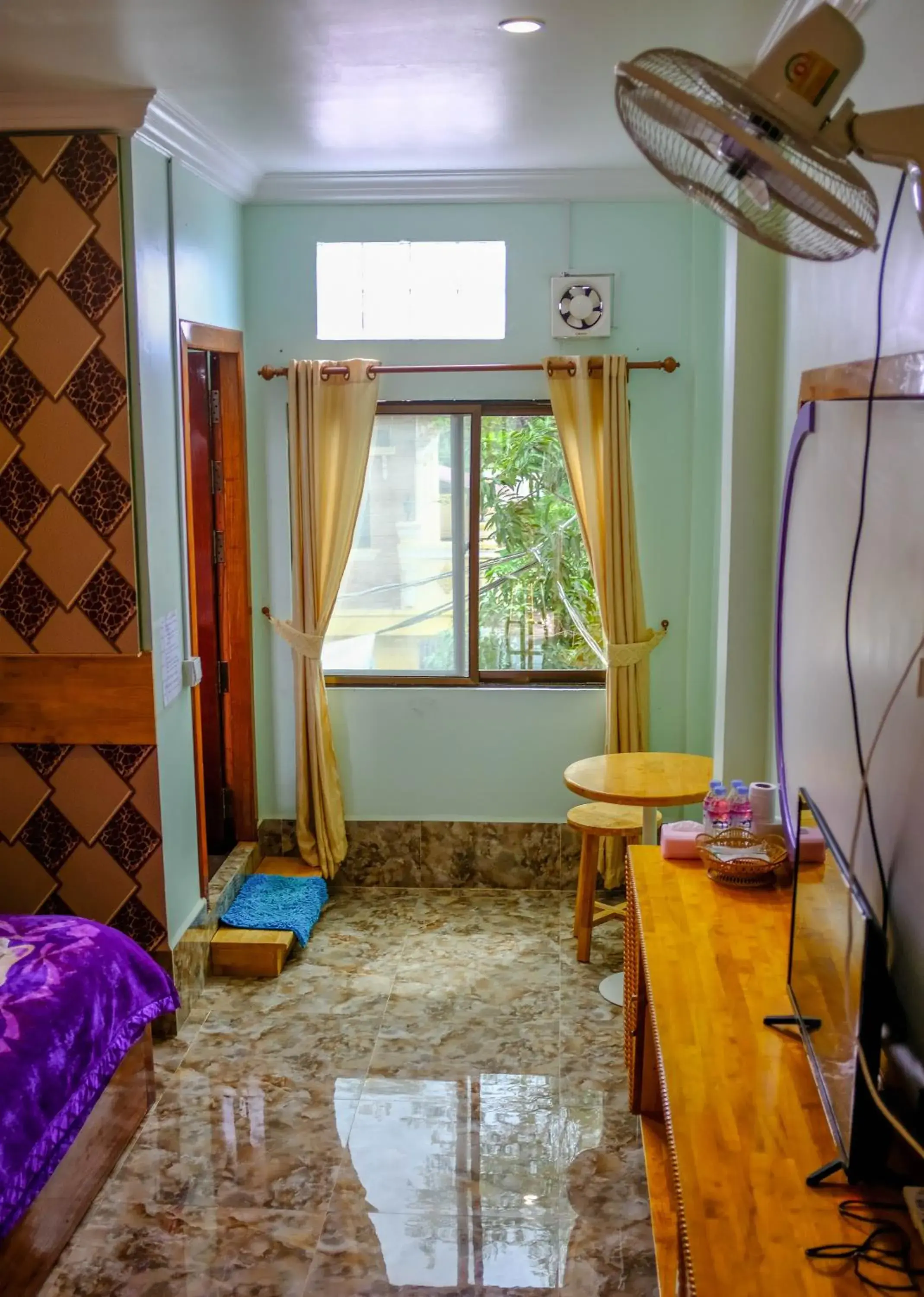 Deluxe Double Room with Shower in Por Chey Deluxe Double Room with Shower in Por Chey